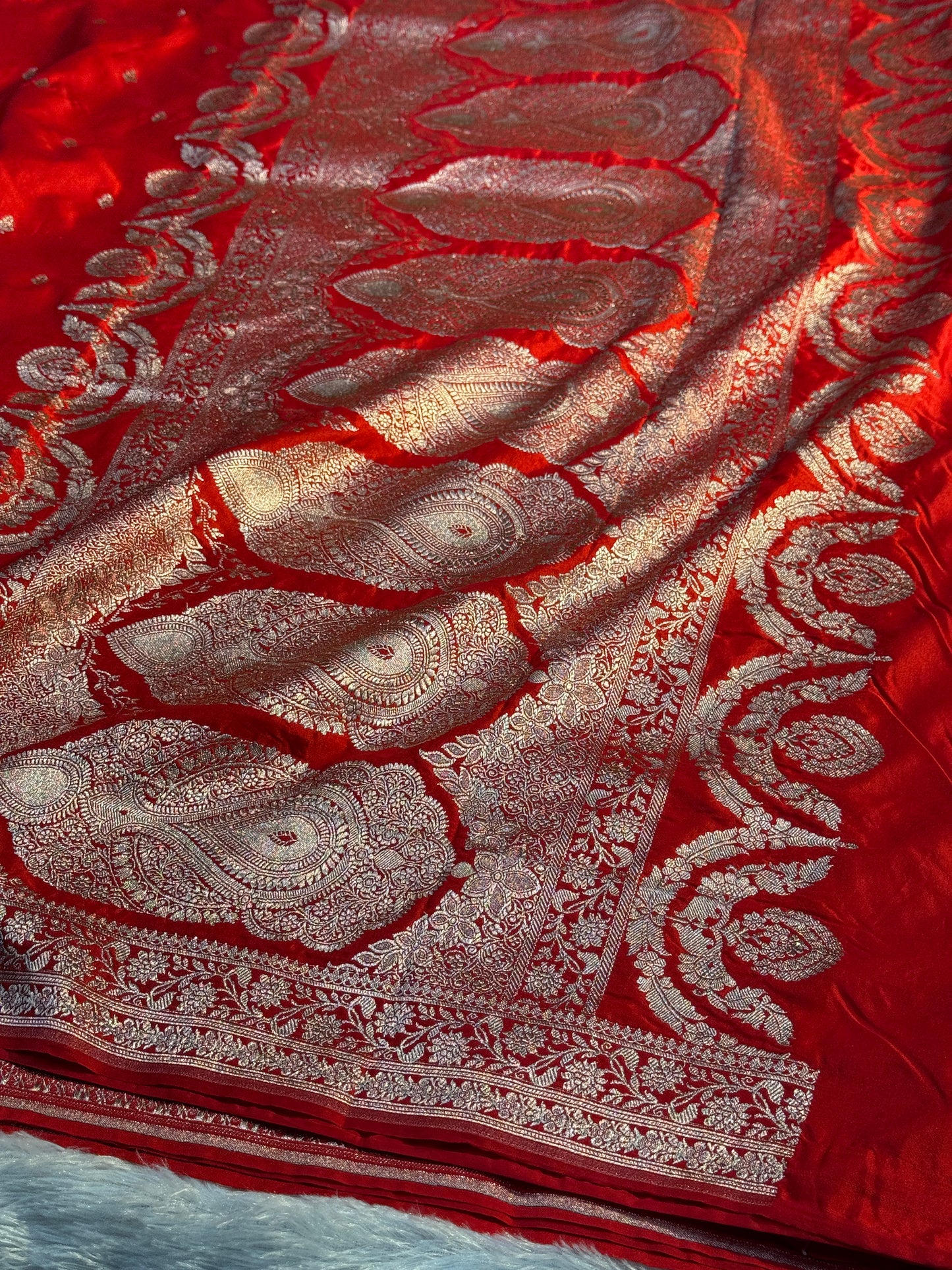 Red Banarasi Mashru katan silk saree MK164