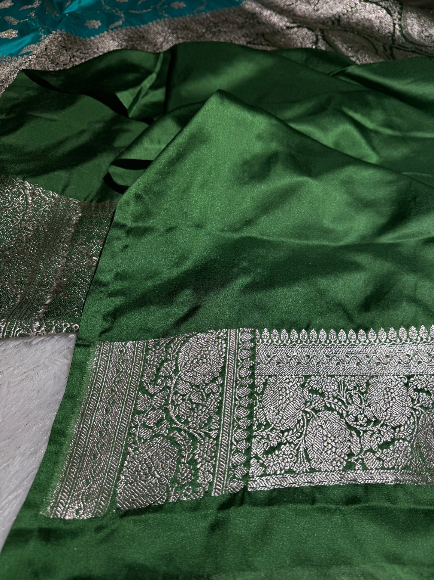 Premium contrast Banarasi Mashru katan silk saree MK203