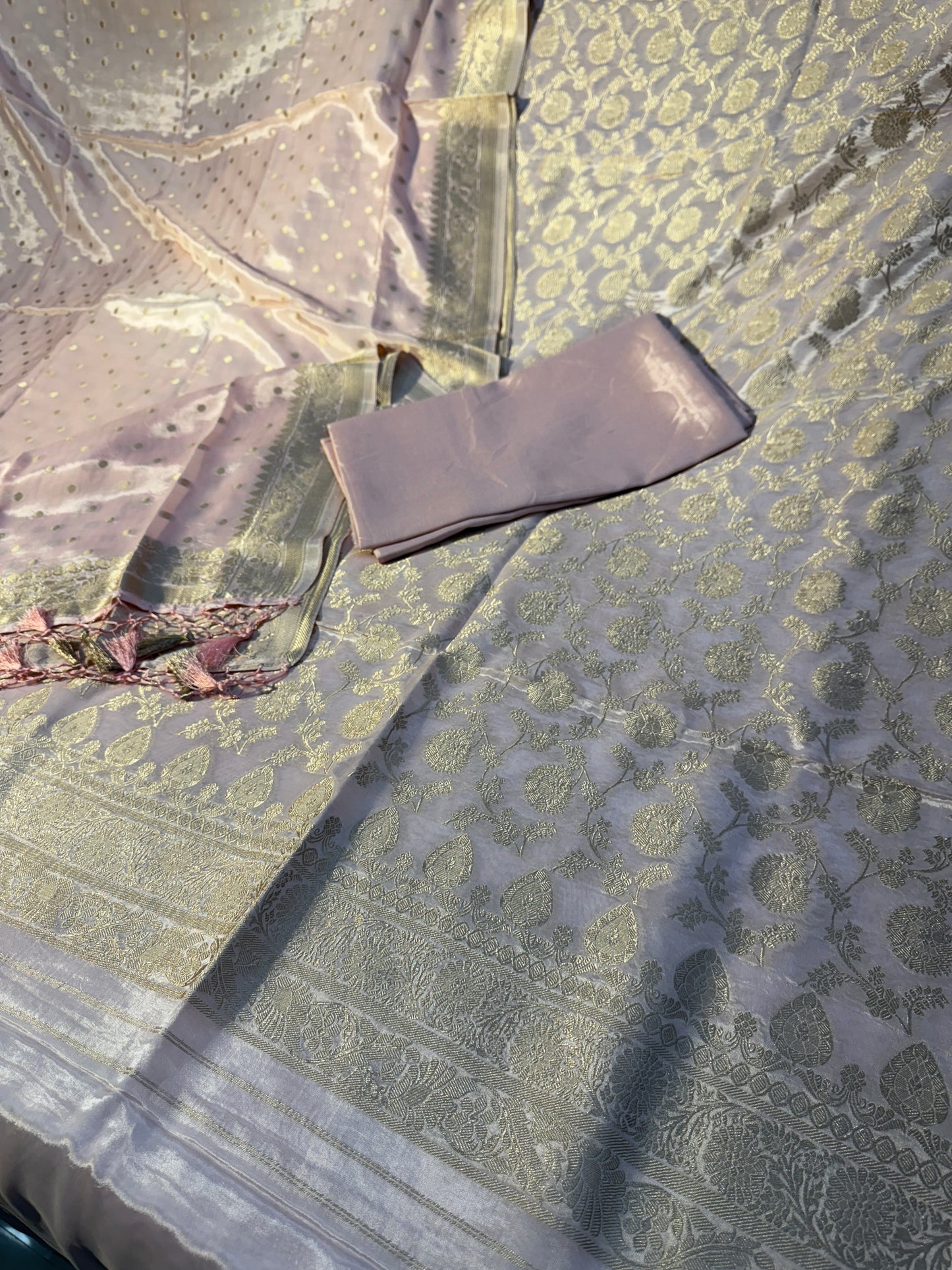 Banarasi katan suit with golden ZARI weaving KS102