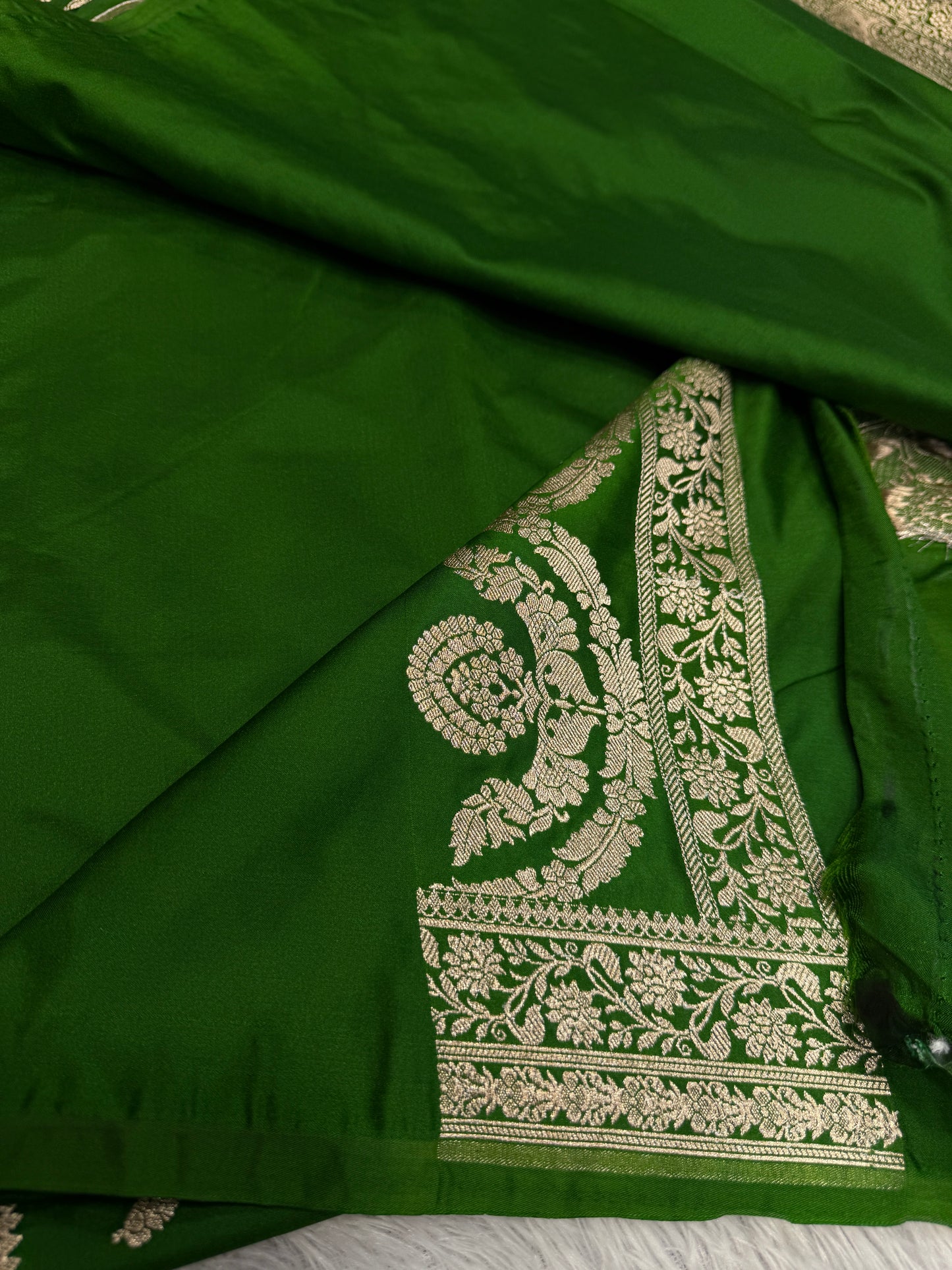 Dark green premium Banarasi Mashru katan silk saree MK164