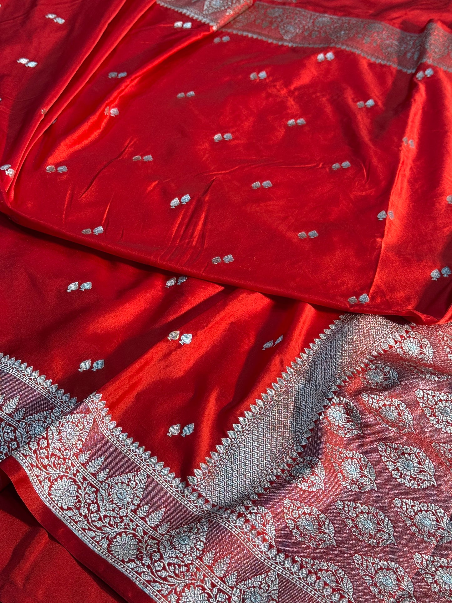 Red Banarasi Mashru katan silk saree MK169