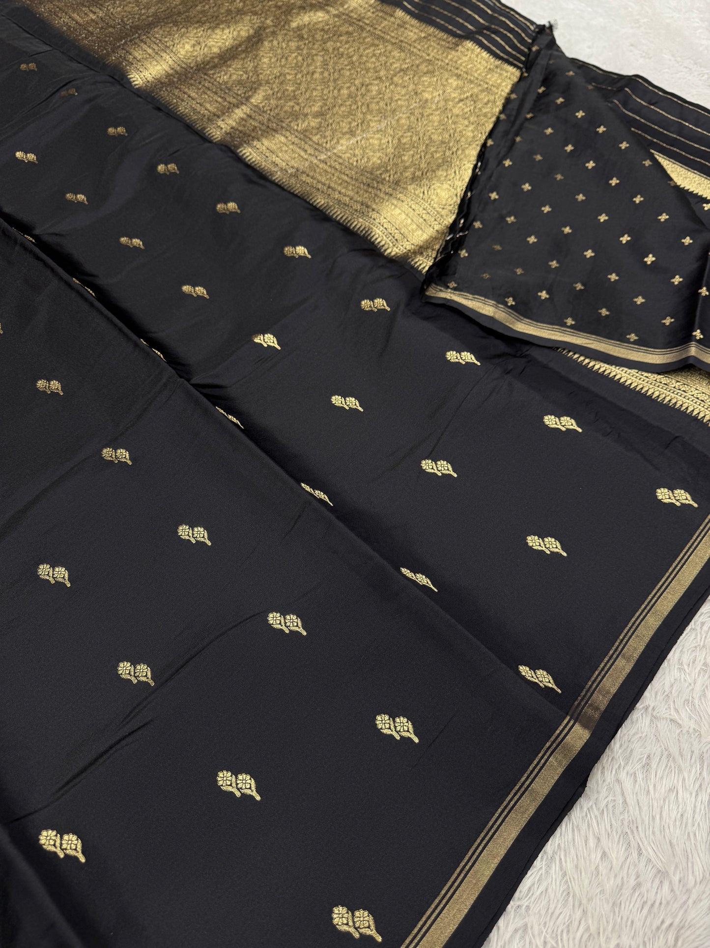 Premium Banarasi soft silk saree BS104