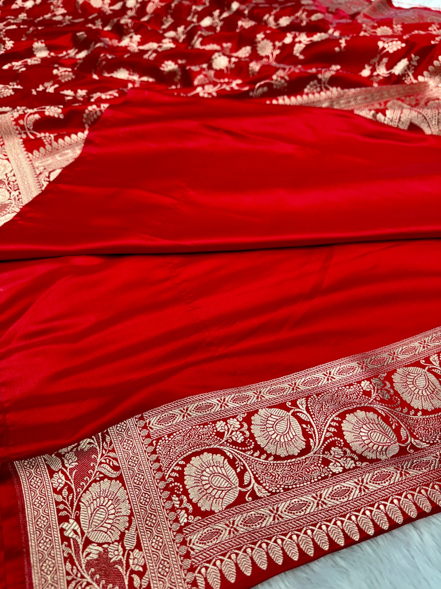 Red premium Banarasi Mashru katan silk saree MK170