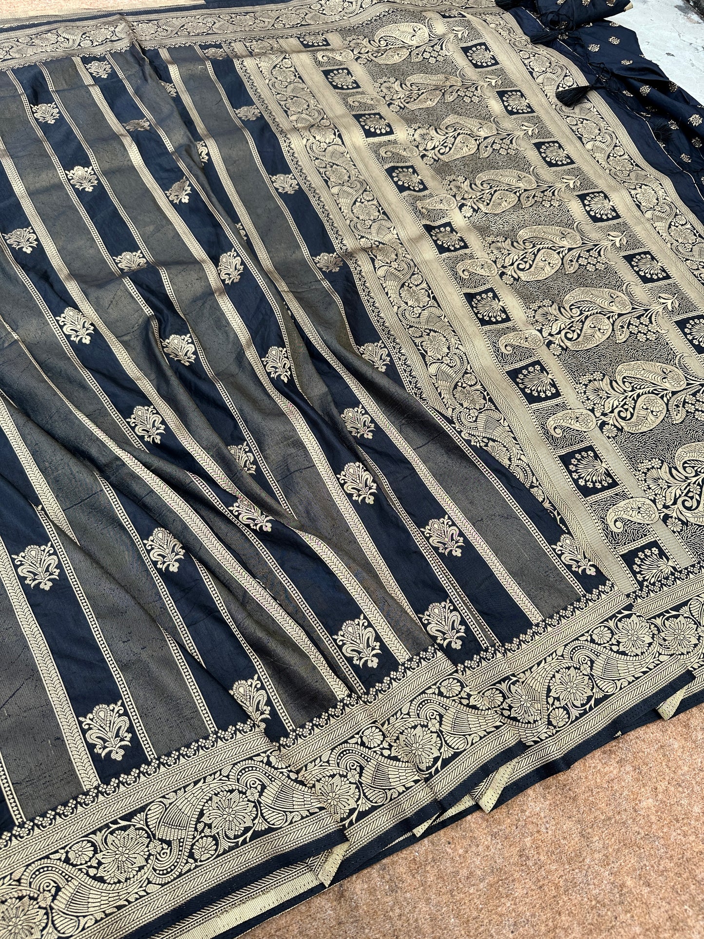 Banarasi crep silk saree. CR108