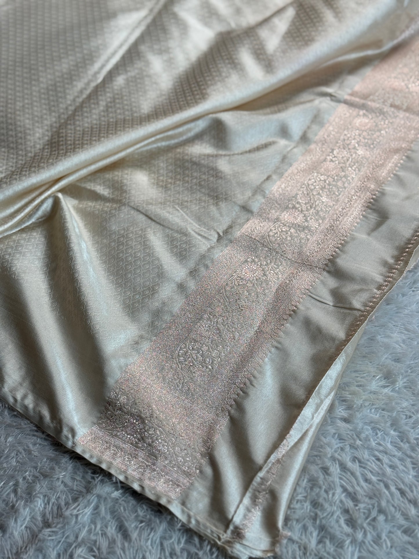 Maroon with off white premium Banarasi Mashru katan silk saree MK284