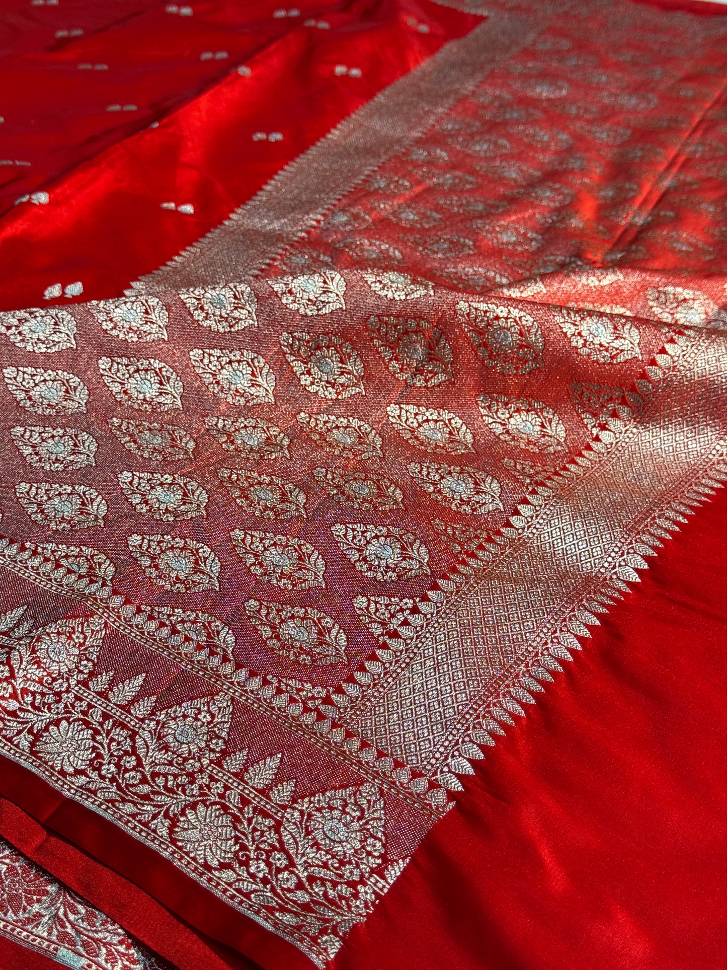 Red Banarasi Mashru katan silk saree MK169