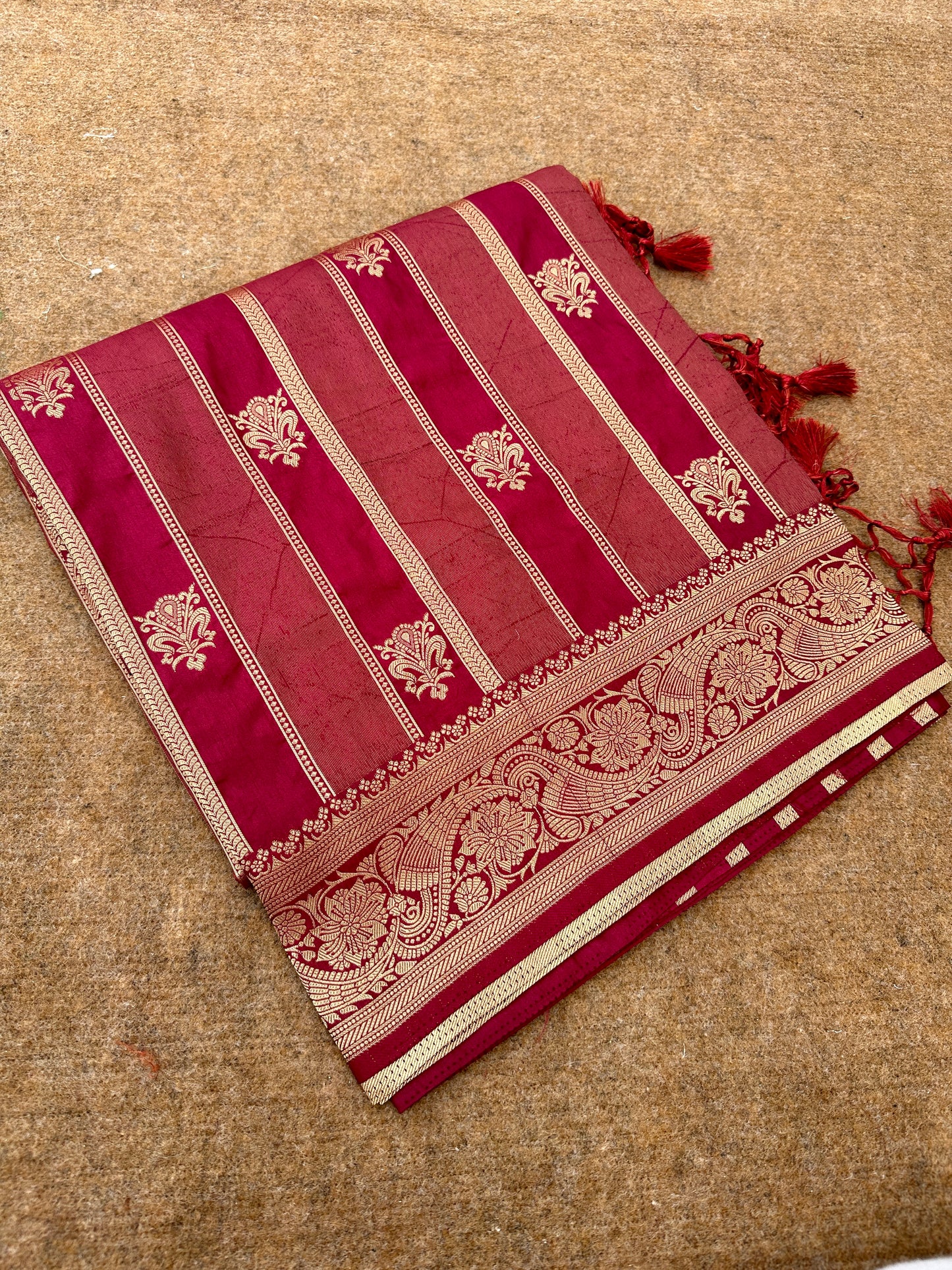 Banarasi crep silk saree. CR108