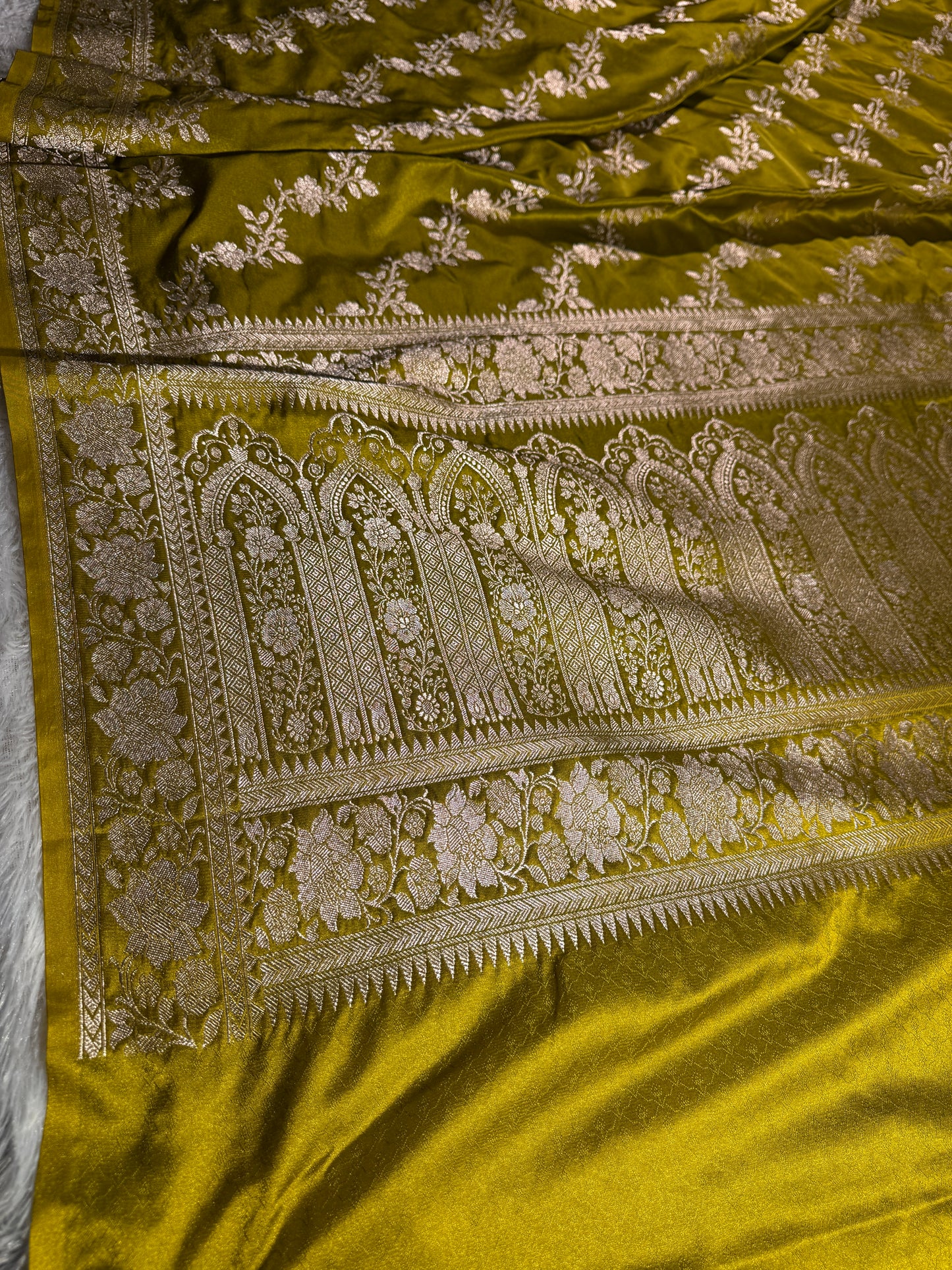 Mahndi premium Banarasi Mashru katan silk saree MK204