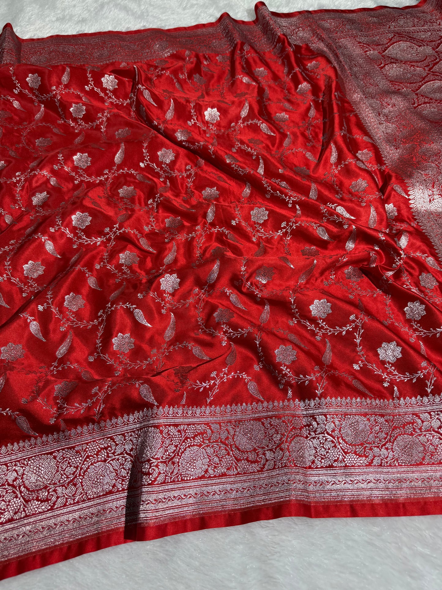 Chilli red premium Banarasi Mashru katan silk saree MK205