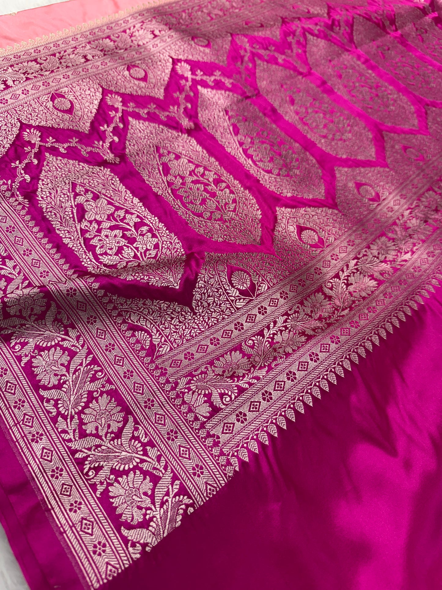 Premium contrast Banarasi Mashru katan silk saree MK182
