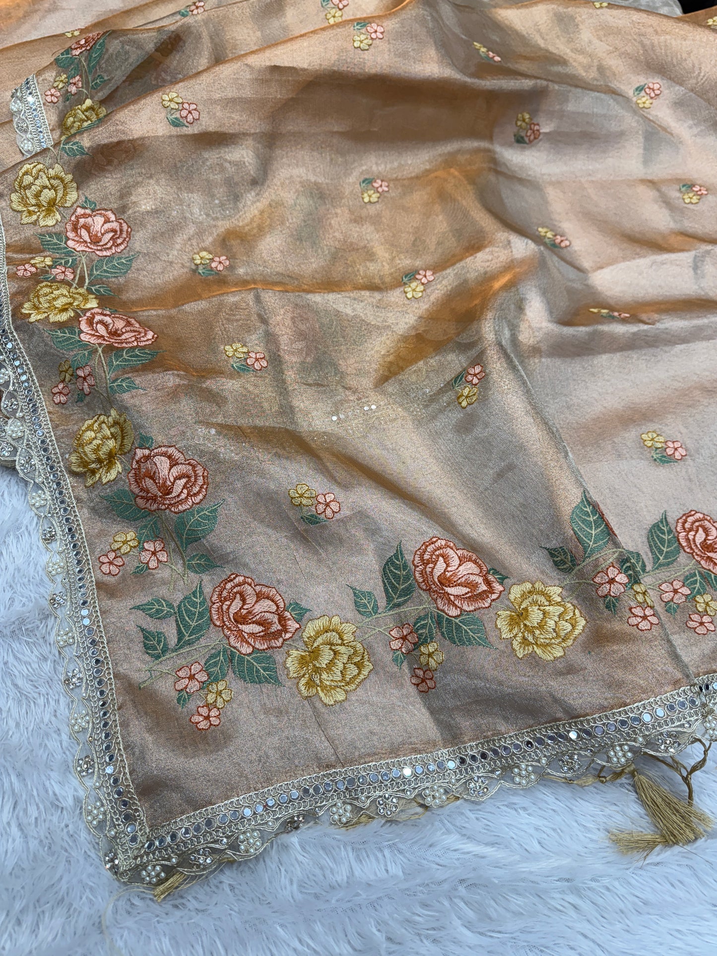 Premium Banarasi pure Tissue silk saree PT105