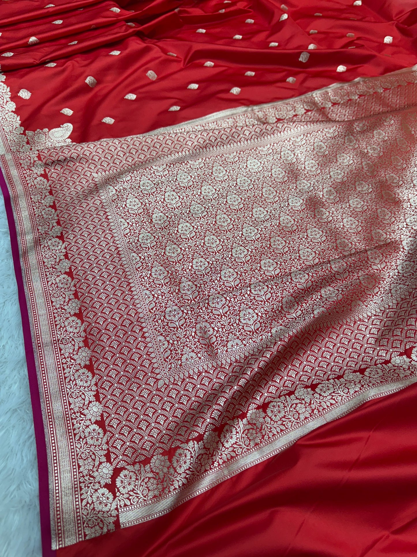 Red premium Banarasi Mashru katan silk saree MK192