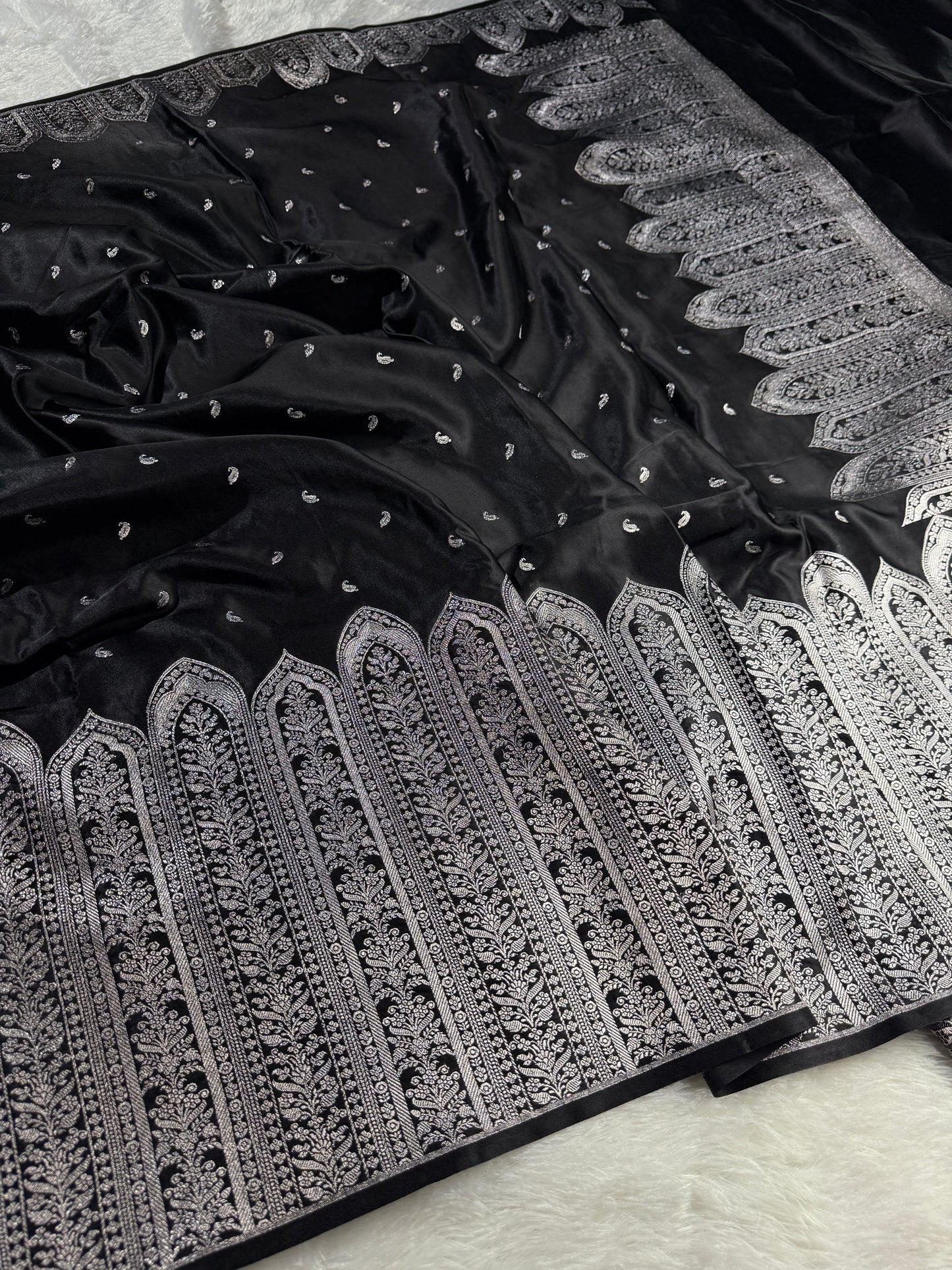 Black premium Banarasi Mashru katan silk saree MK189