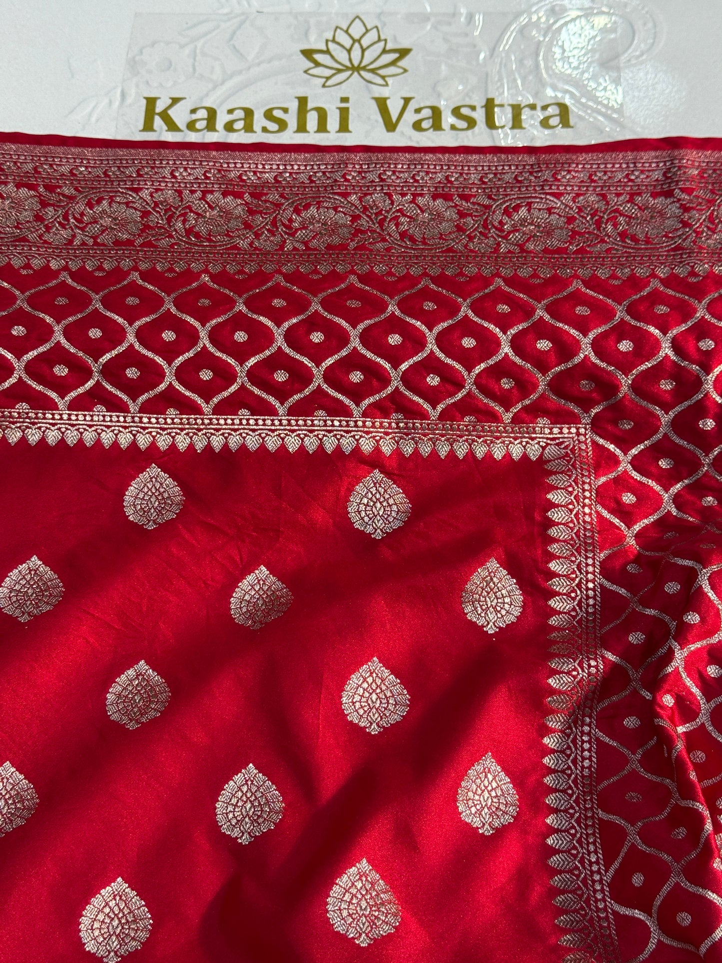Chilli red Banarasi Mashru katan silk saree MK157