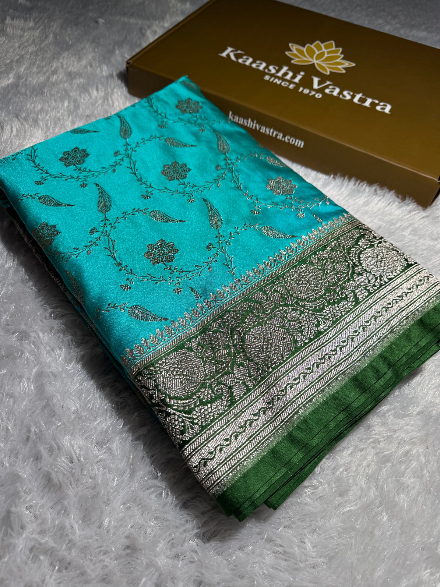 Premium contrast Banarasi Mashru katan silk saree MK203