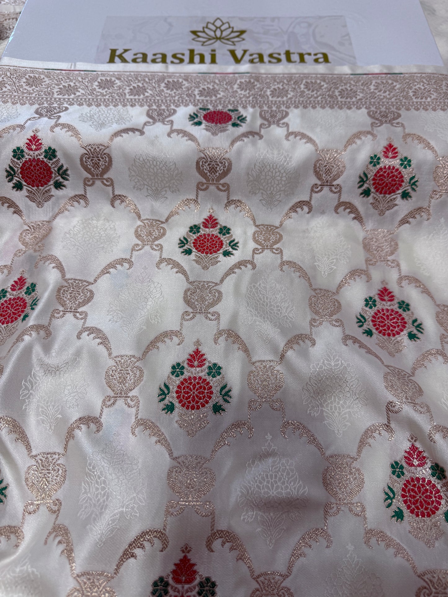 Cream Banarasi Mashru katan silk saree MK160