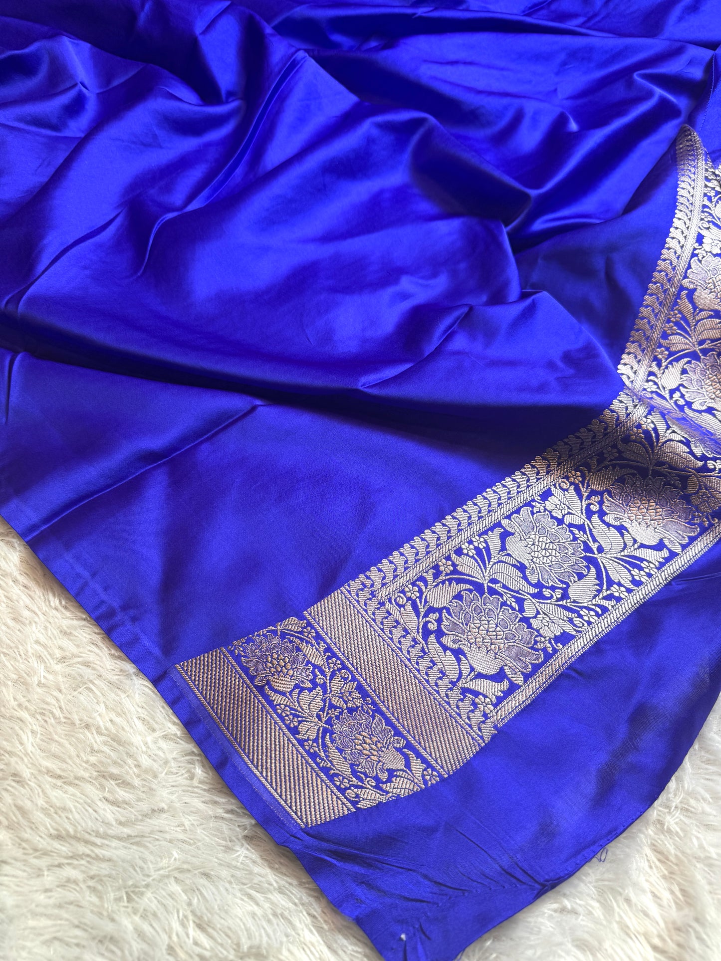 Royal blue premium tilfi Banarasi Mashru katan silk saree MK216