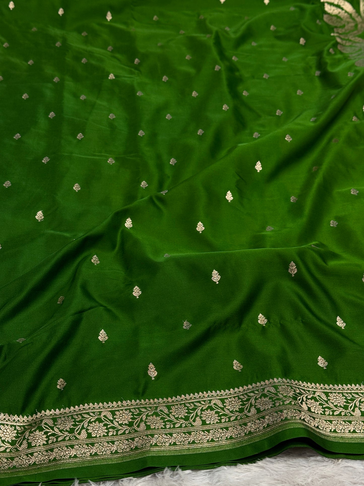 Dark green premium Banarasi Mashru katan silk saree MK164