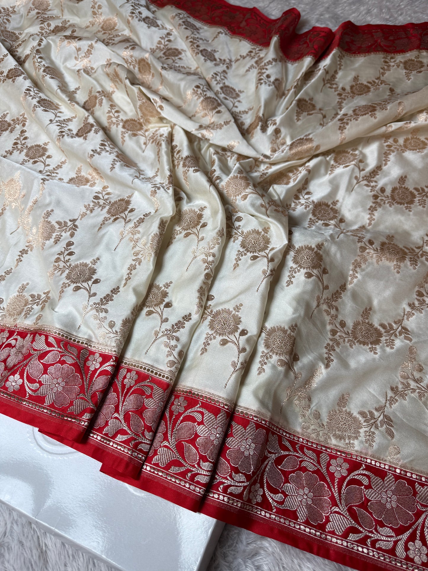 Red and half white premium Banarasi Mashru Katan silk saree MK202