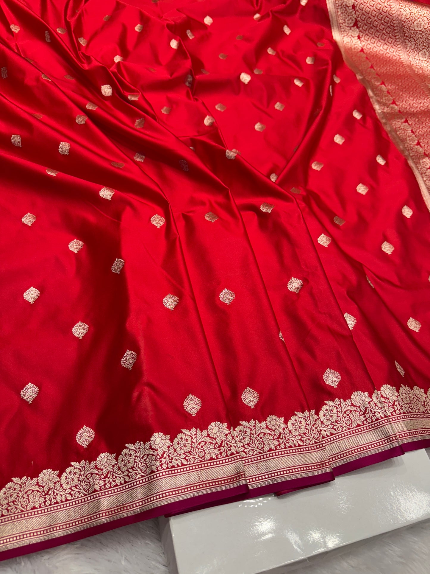 Red premium Banarasi Mashru katan silk saree MK192