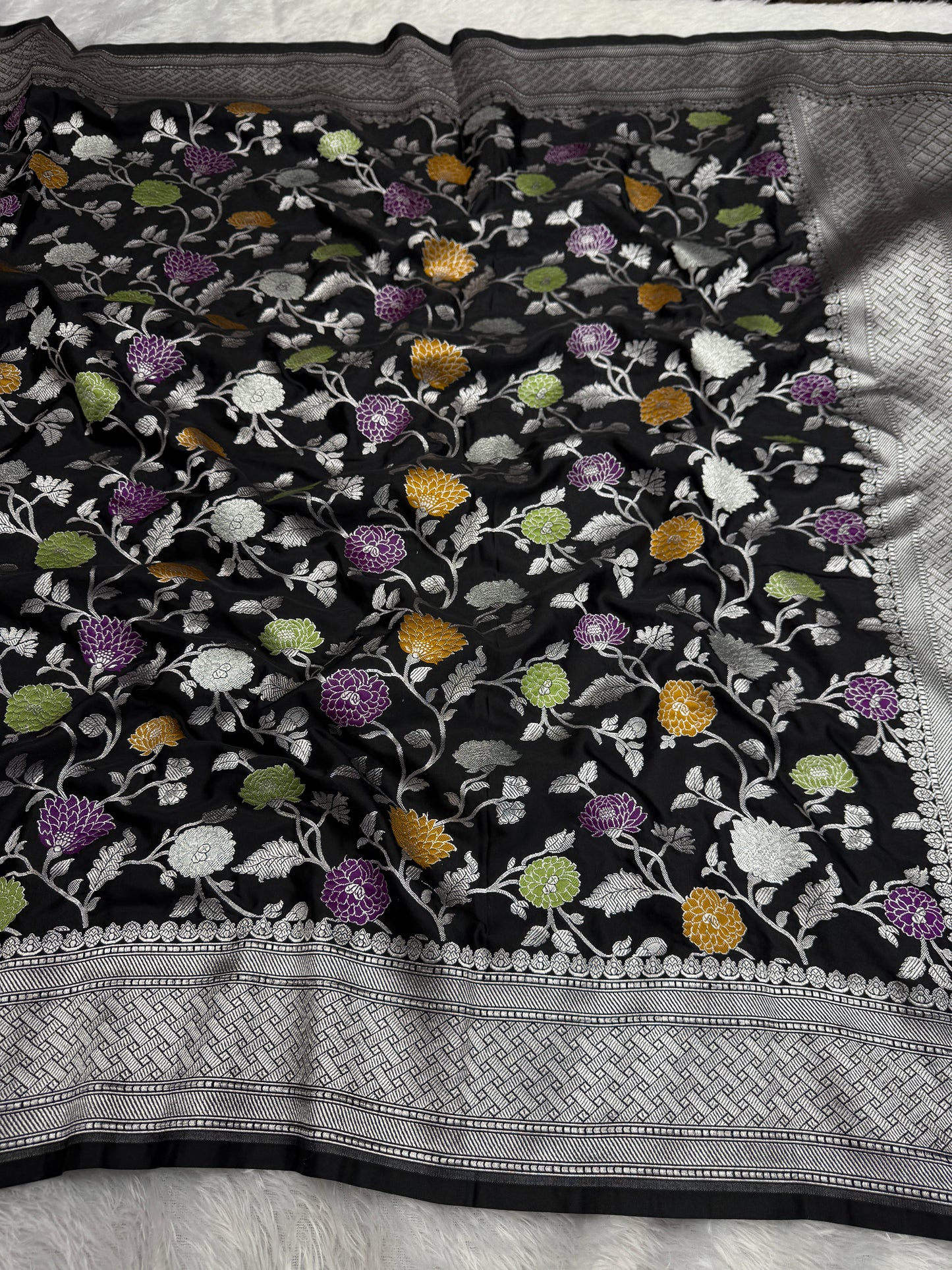Black premium Banarasi tilfi Mashru katan silk saree MK194