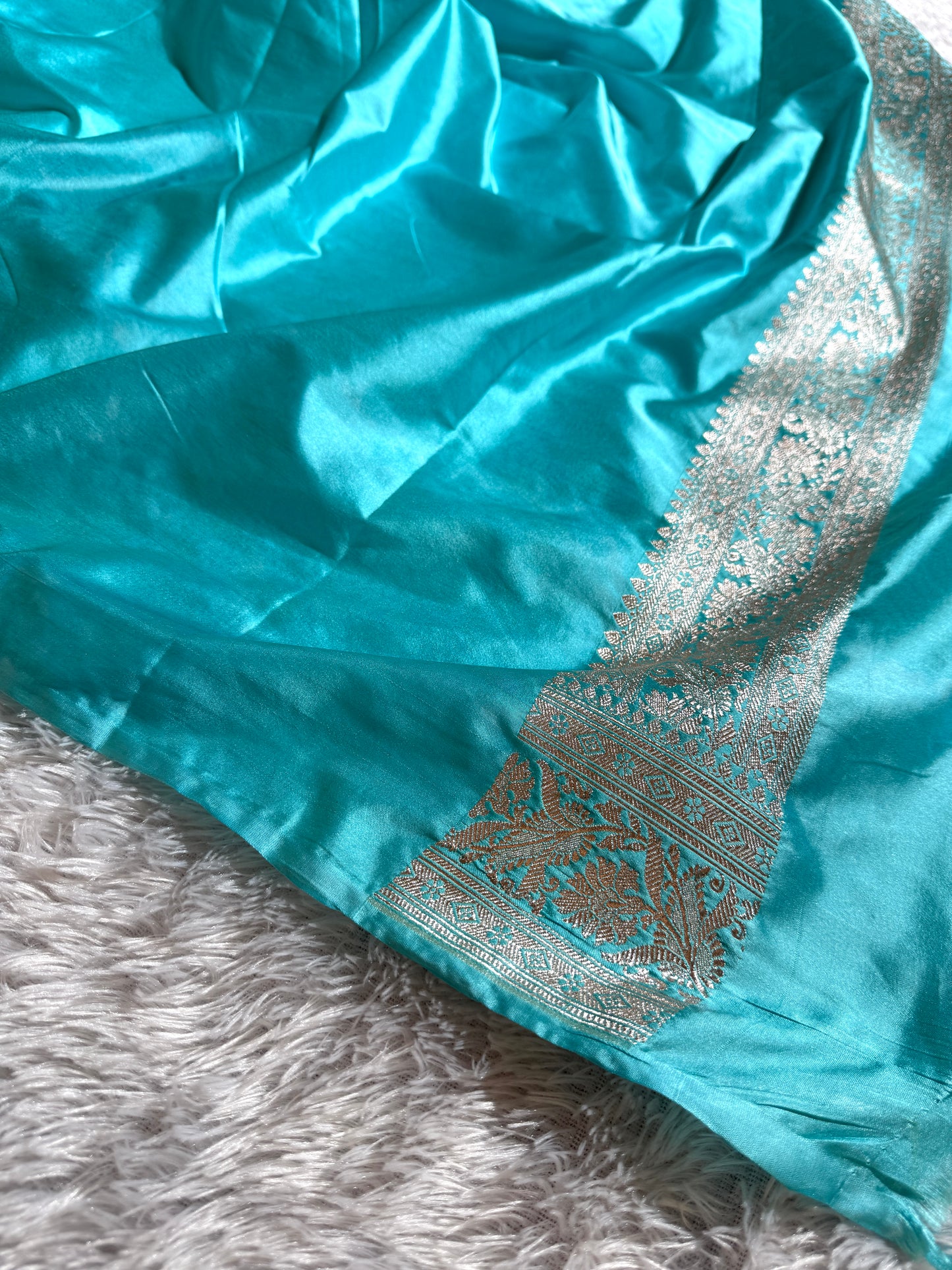 Off white premium Banarasi Mashru katan silk saree MK220