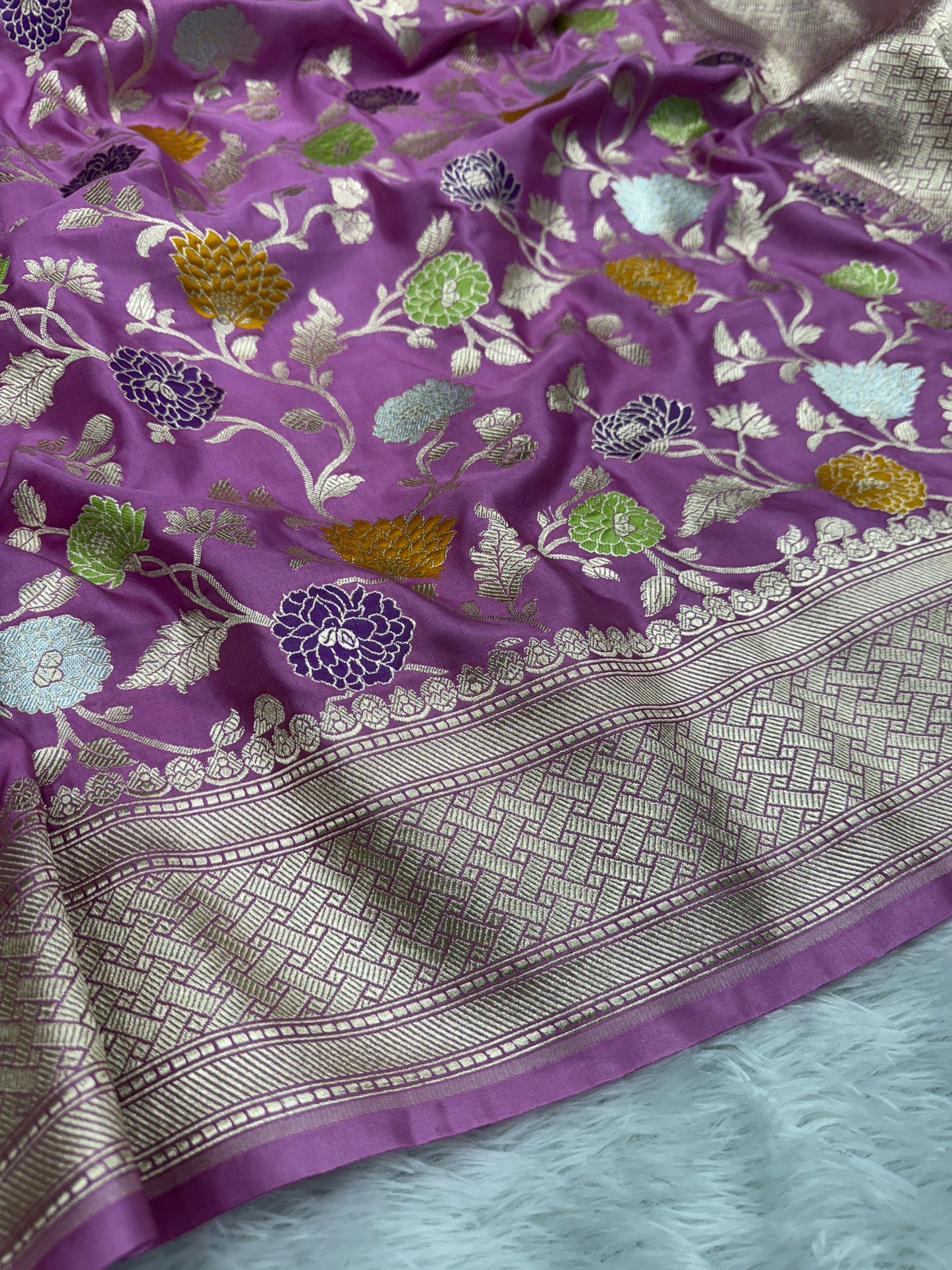 Premium Banarasi tilfi Mashru katan silk saree MK194