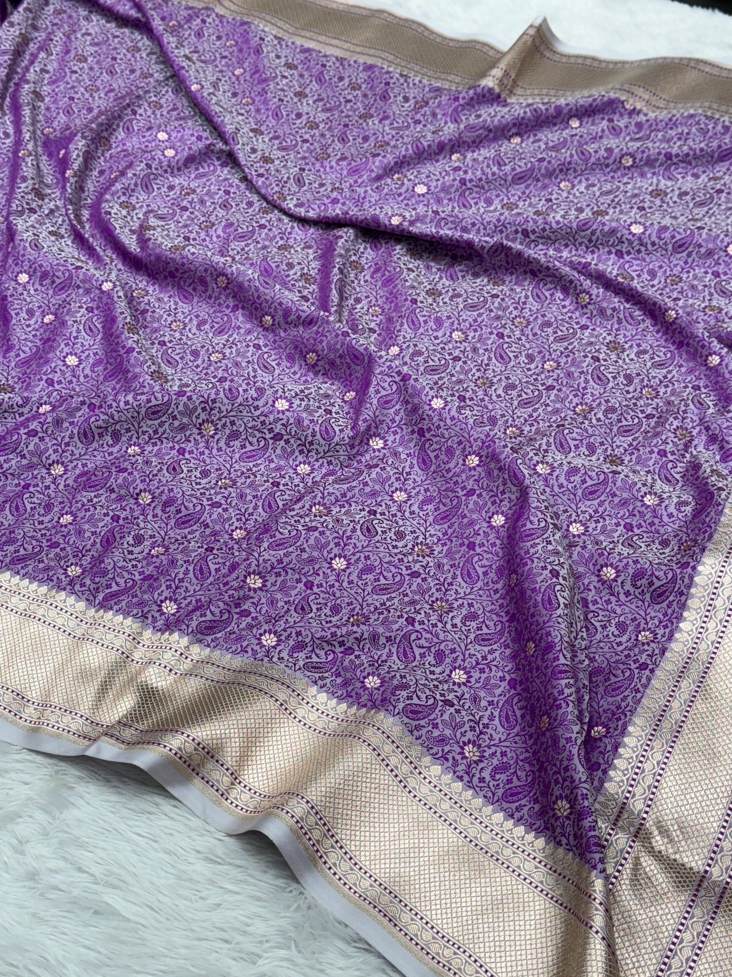 Premium Banarasi Mashru tanchui jaal Disign MK181