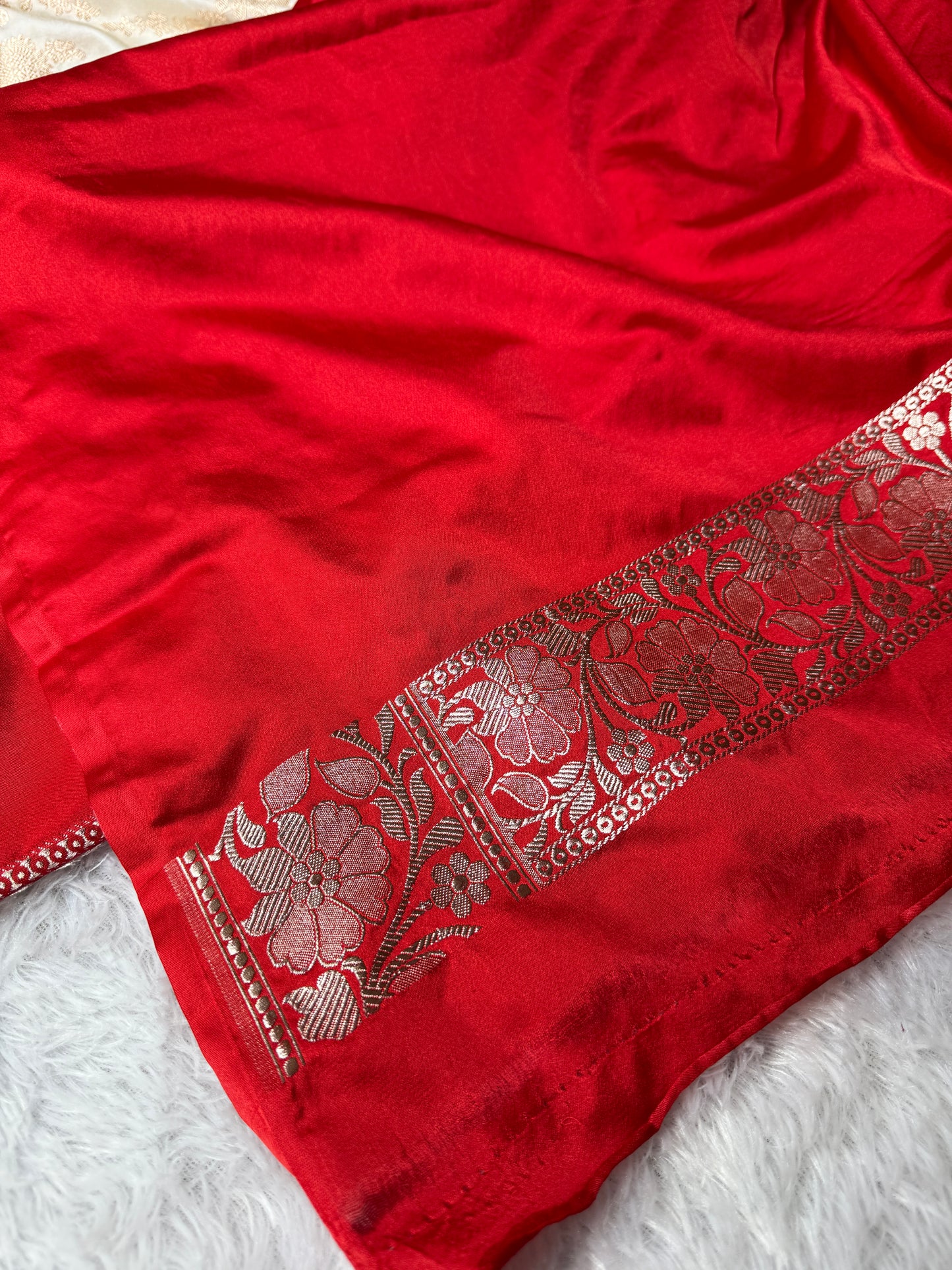 Red and half white premium Banarasi Mashru Katan silk saree MK202