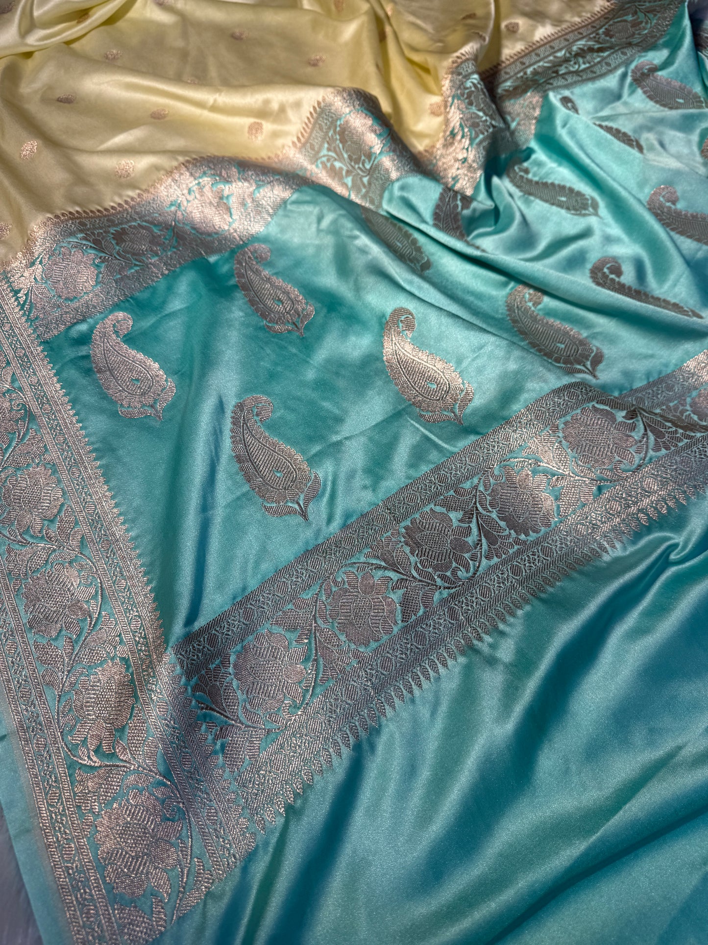 Premium contrast Banarasi Mashru katan silk saree MK197