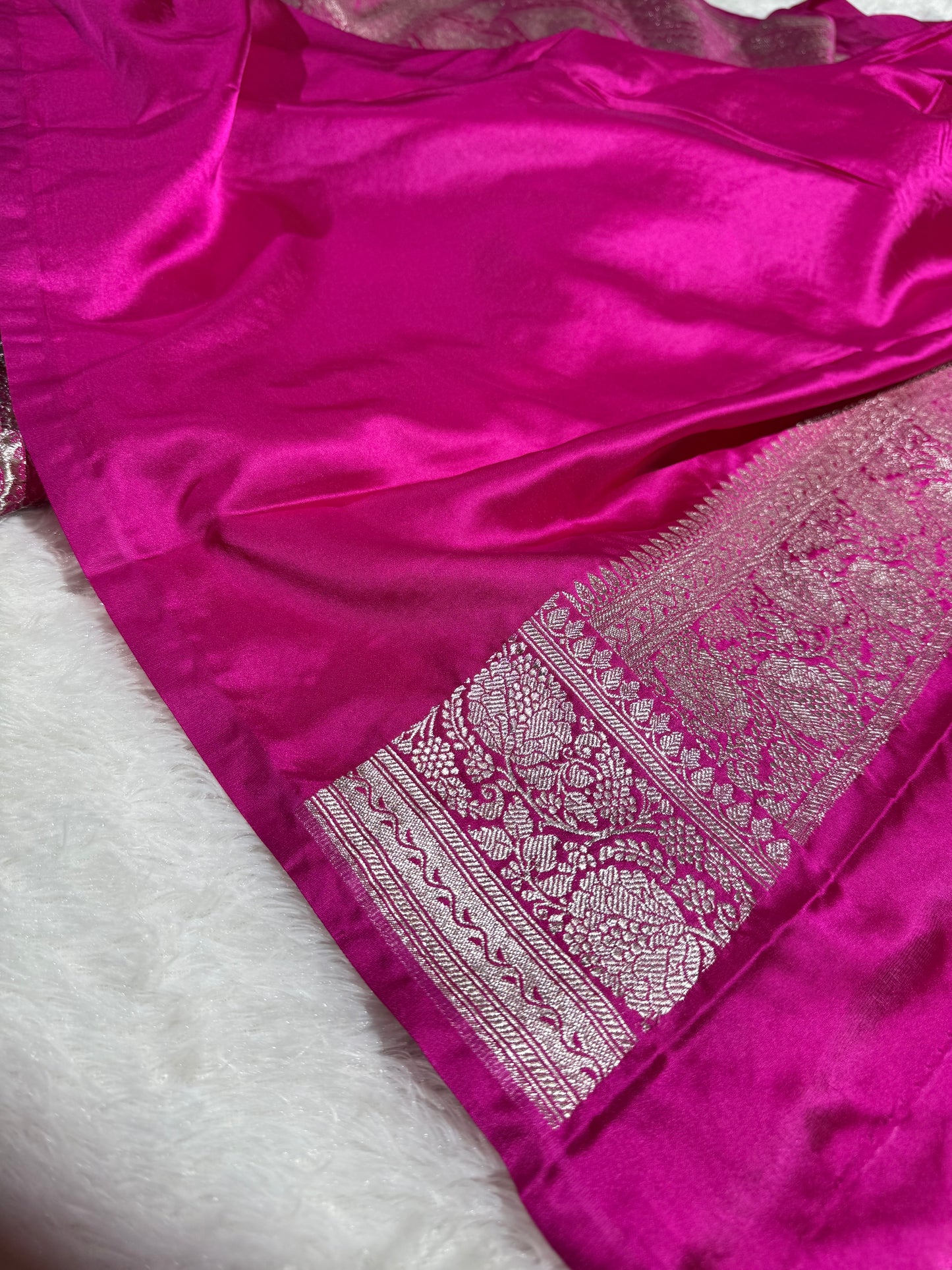 Contrast border Premium Banarasi Mashru katan silk saree MK203
