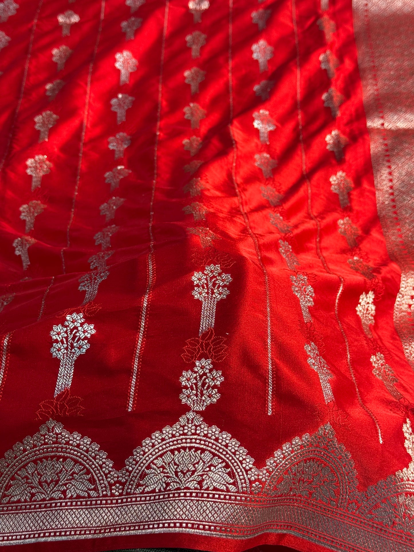 Chilli red Banarasi Mashru katan silk saree MK158