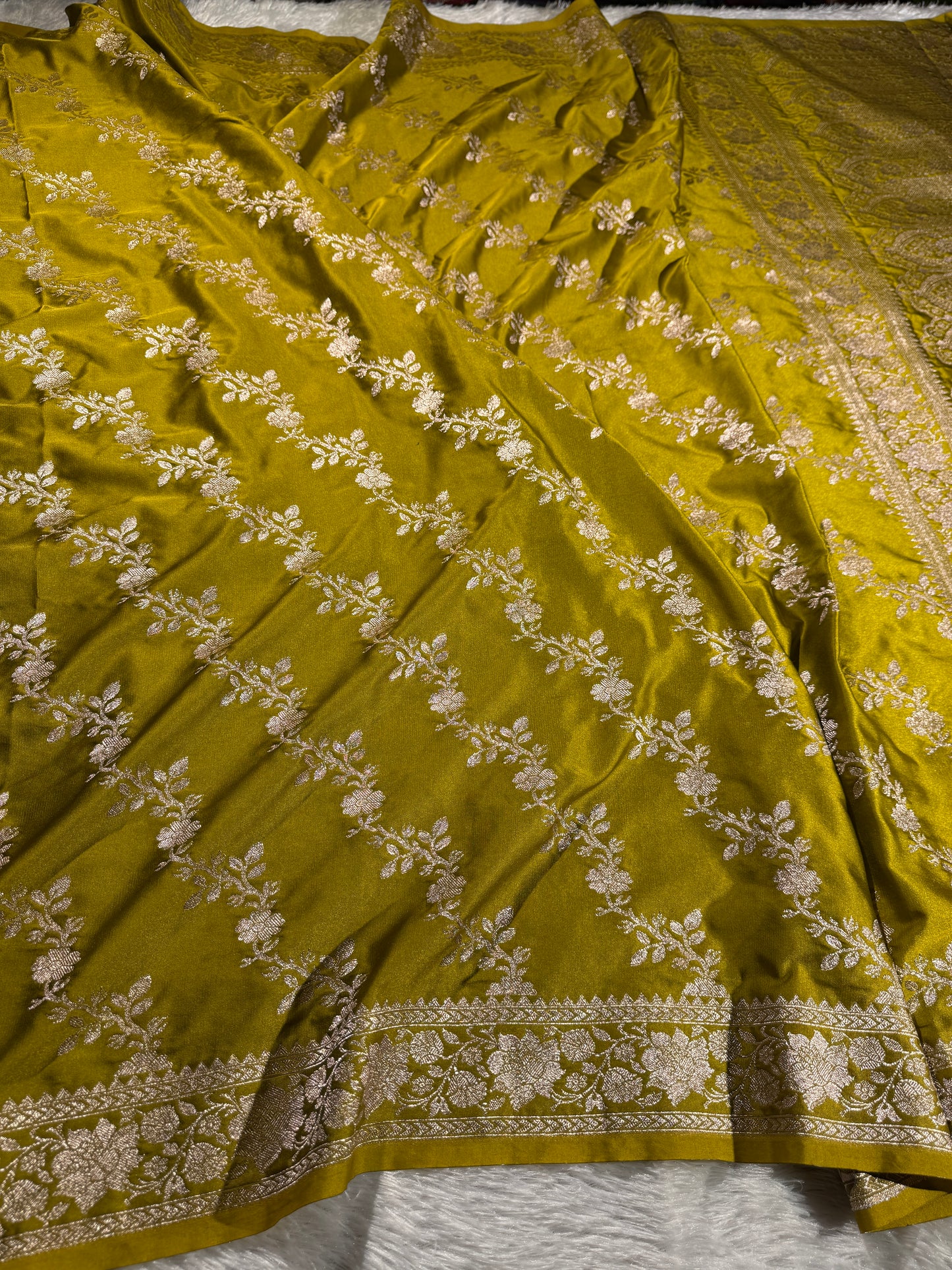 Mahndi premium Banarasi Mashru katan silk saree MK204