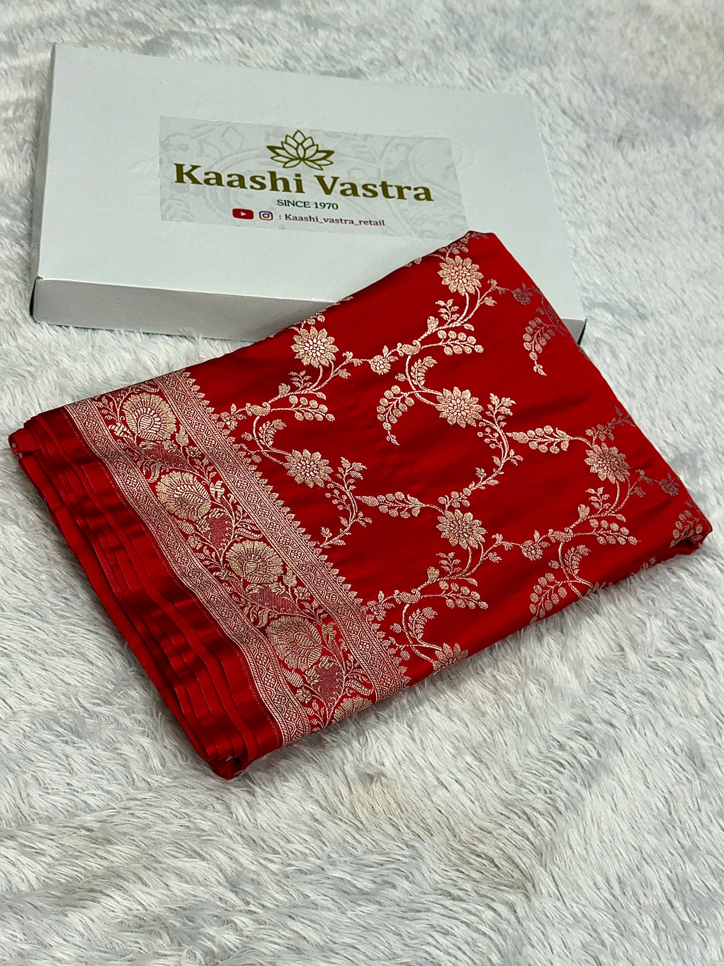 Red premium Banarasi Mashru katan silk saree MK170