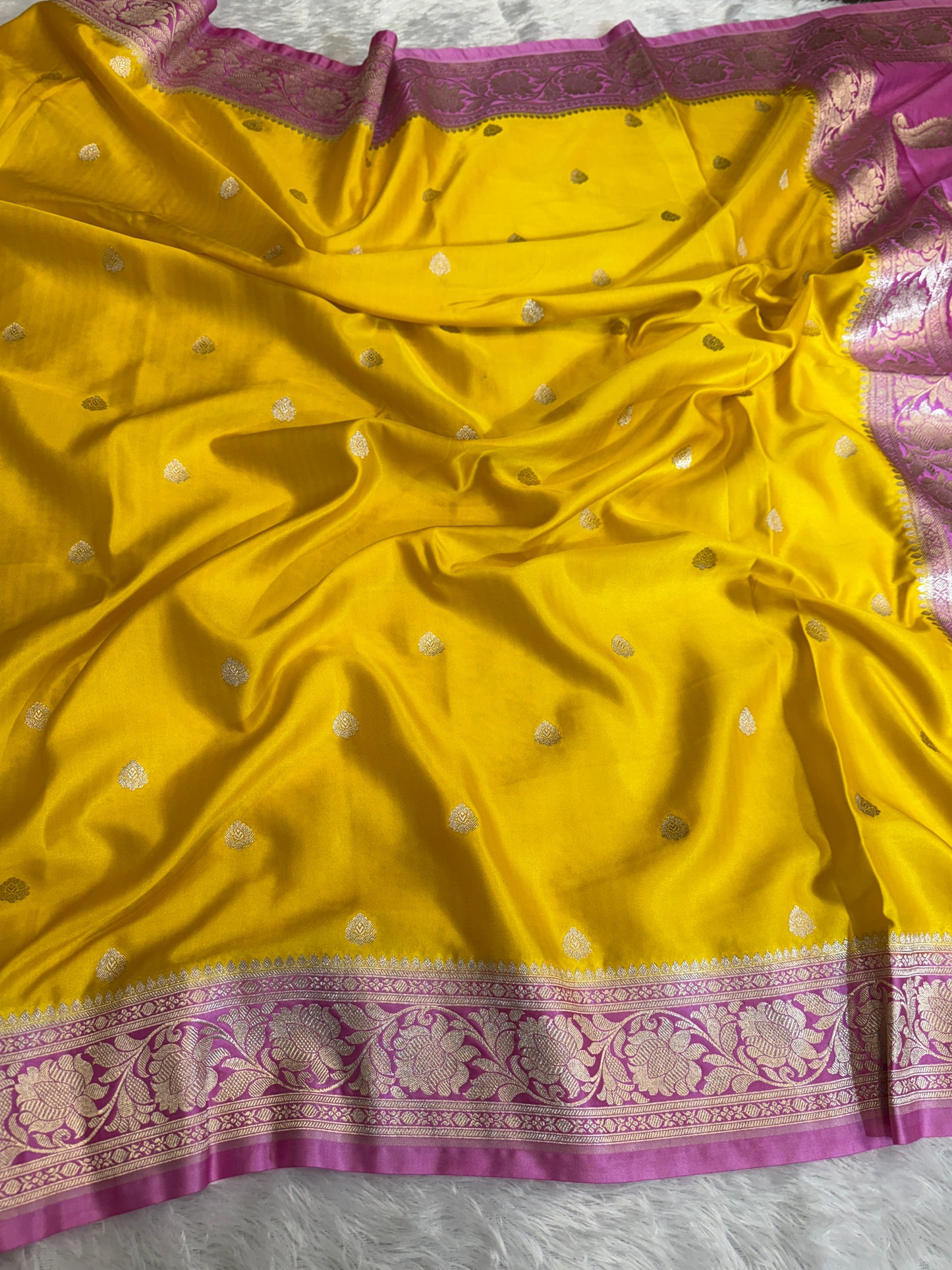Premium contrast Mashru katan silk saree MK197