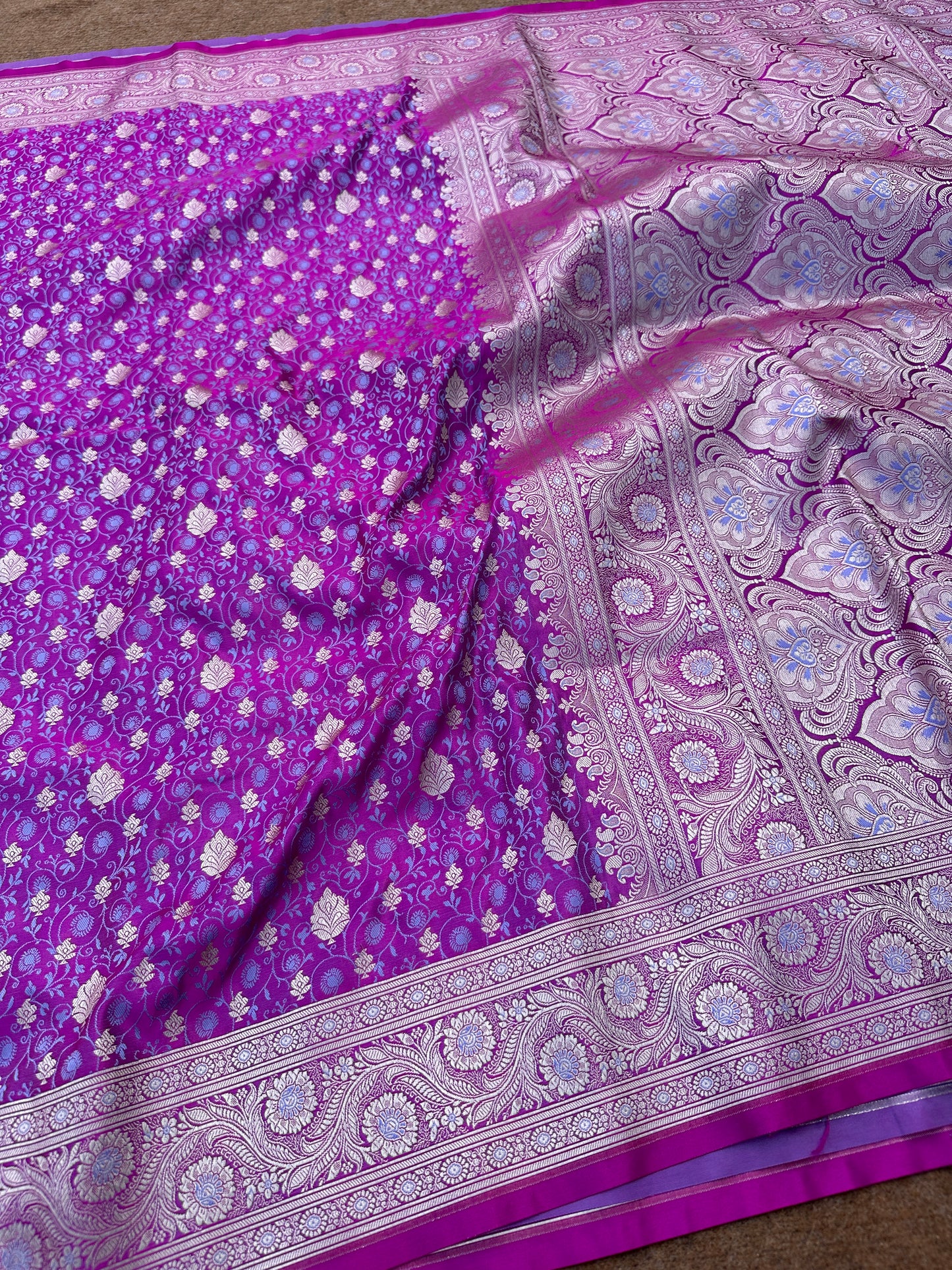 Banarasi mashru katan silk saree.    Mk103