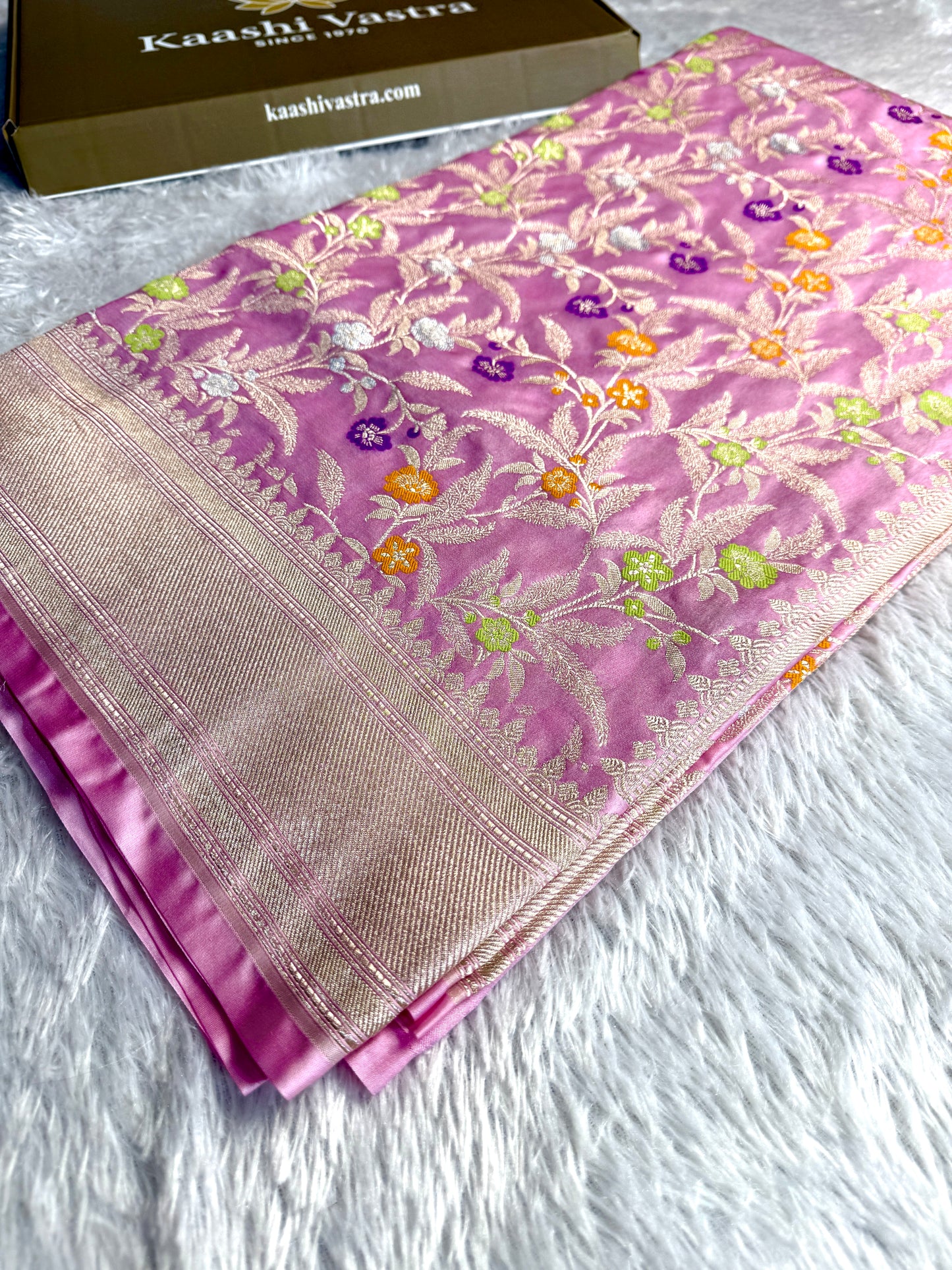Lavender color premium Banarasi tilfi Mashru katan silk saree MK184