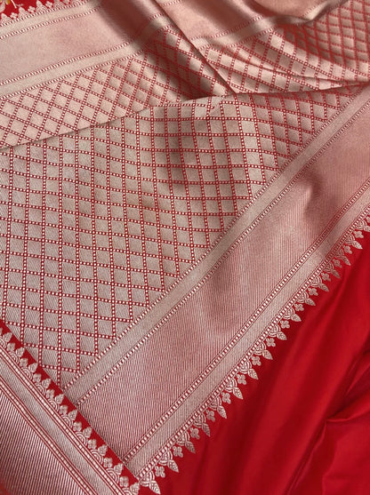 Red premium tilfi Banarasi Mashru katan silk saree MK184