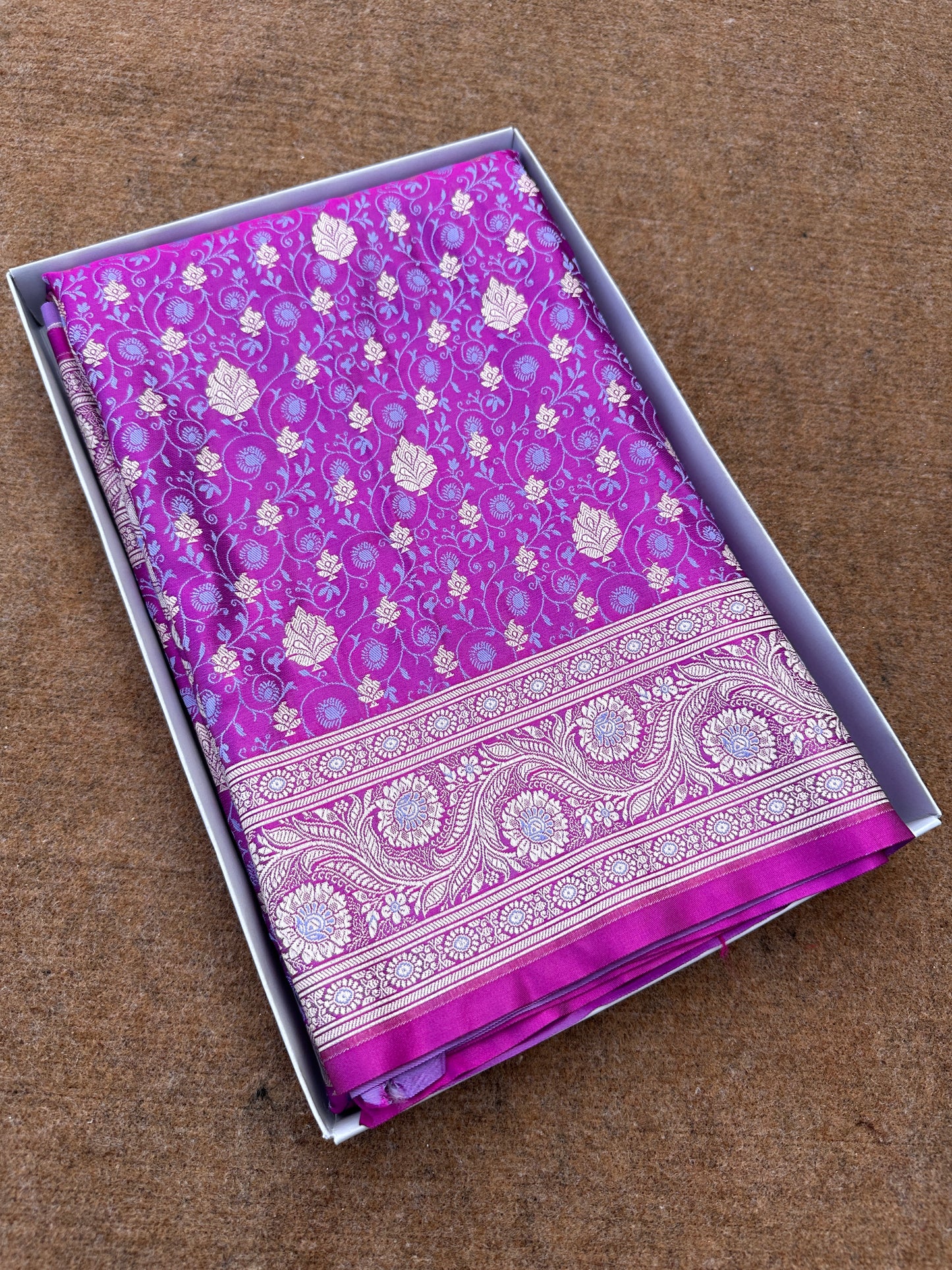 Banarasi mashru katan silk saree.    Mk103