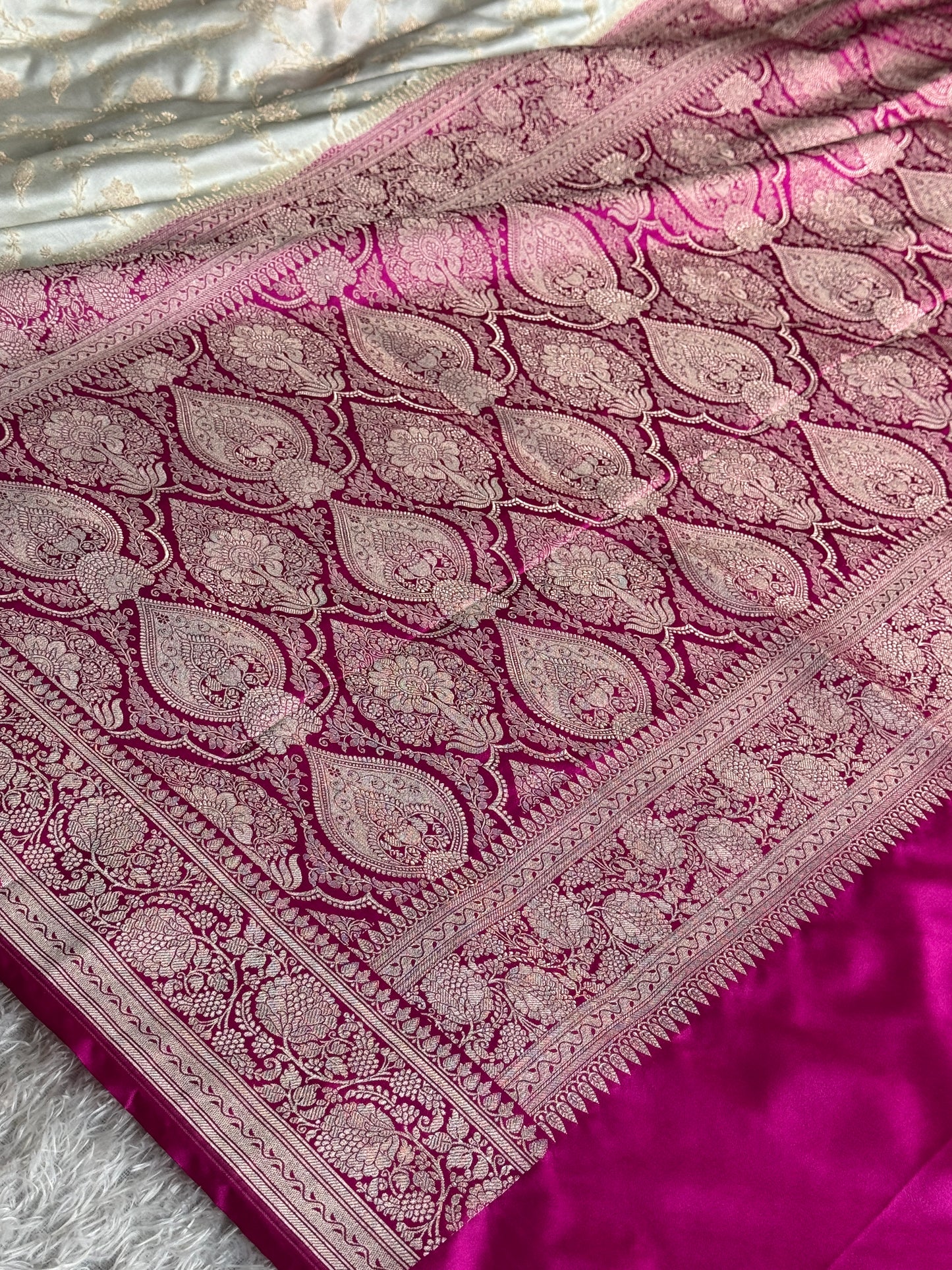 Rani pink with off white colour premium Banarasi Mashru katan silk saree MK351