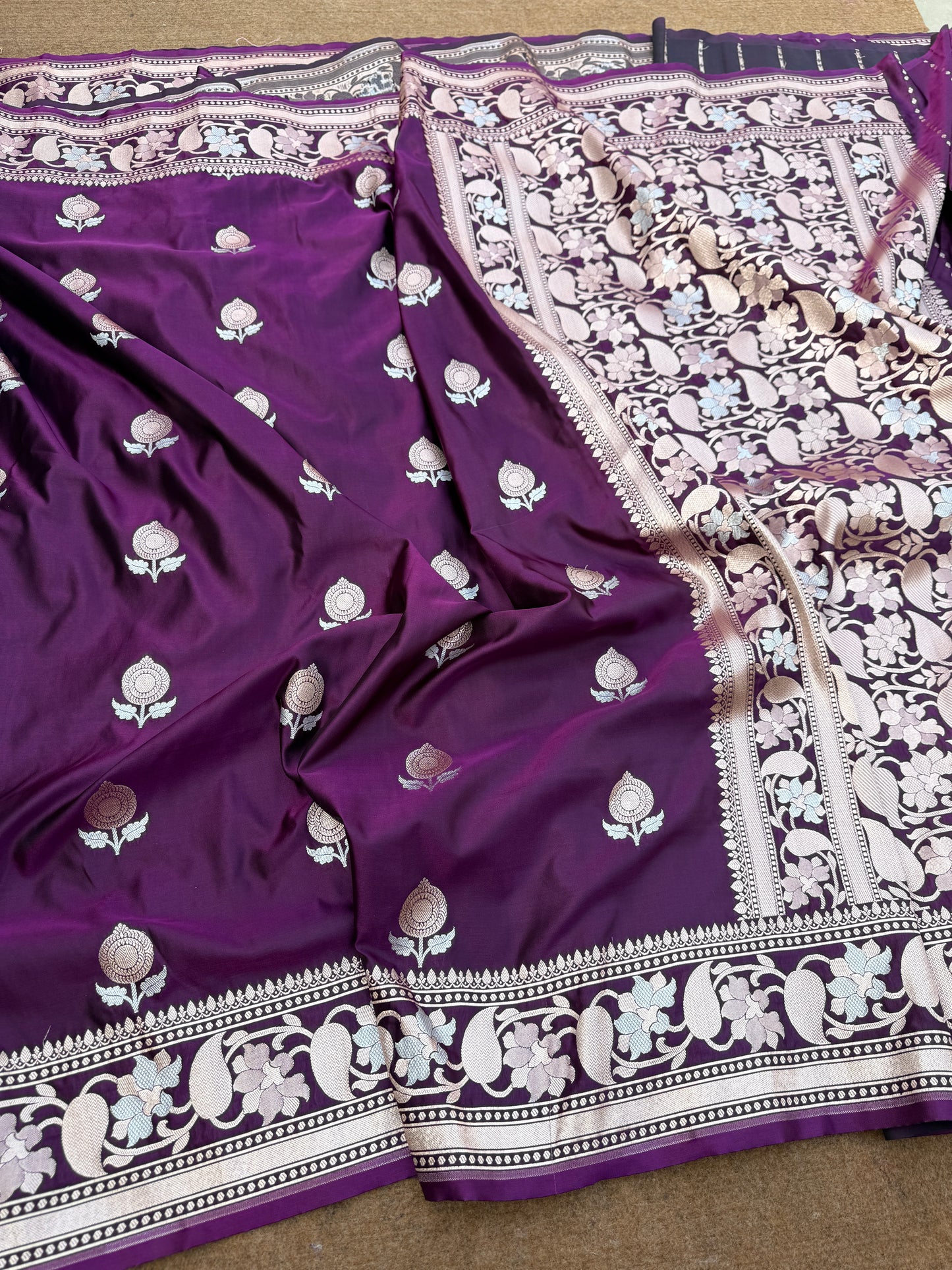 Banarasi mashru katan silk saree.    Mk115