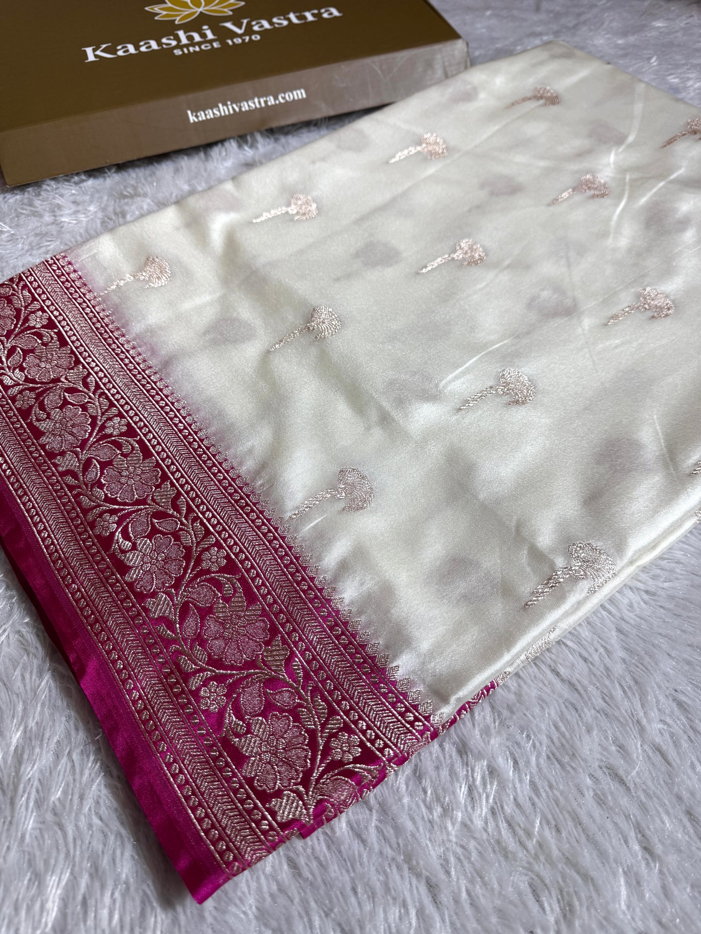 Rani pink off white premium Banarasi Mashru katan silk saree MK218