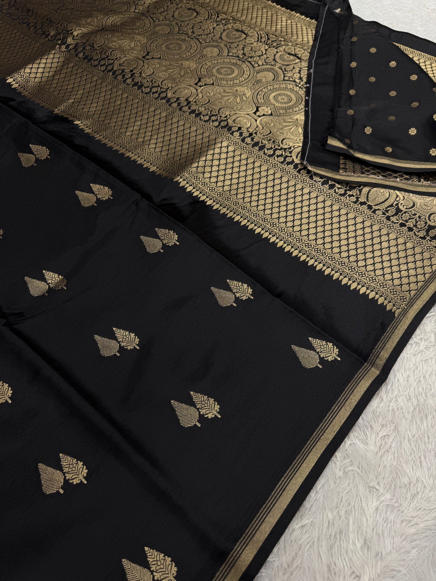 Premium Banarasi soft silk saree BS103