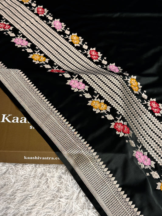 Black colour premium Banarasi tilfi Mashru katan silk saree MK332