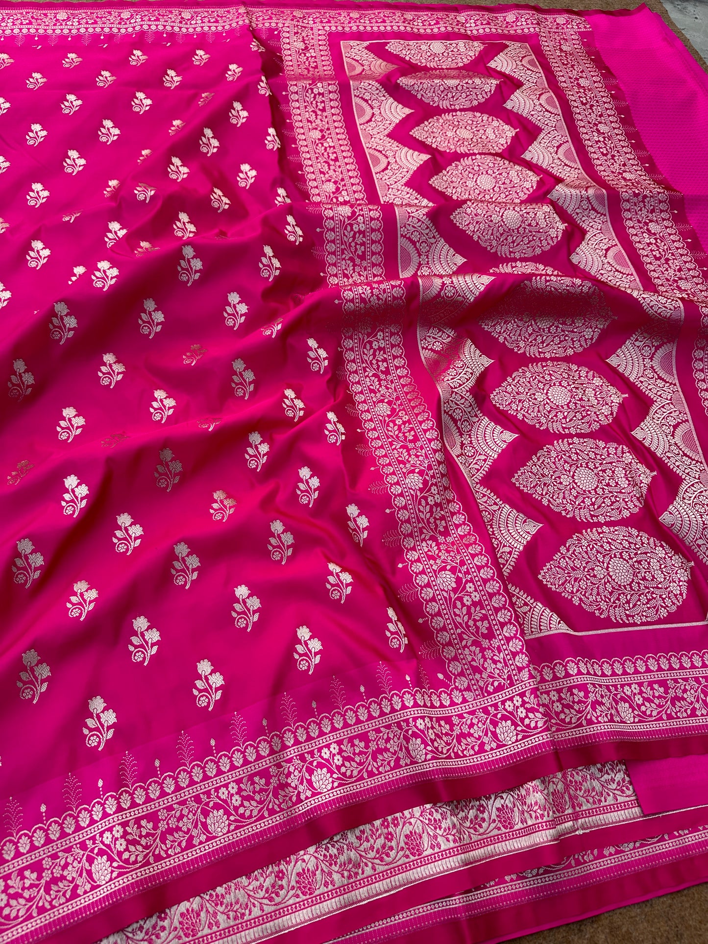 Banarasi Mashru katan silk saree.              MK114