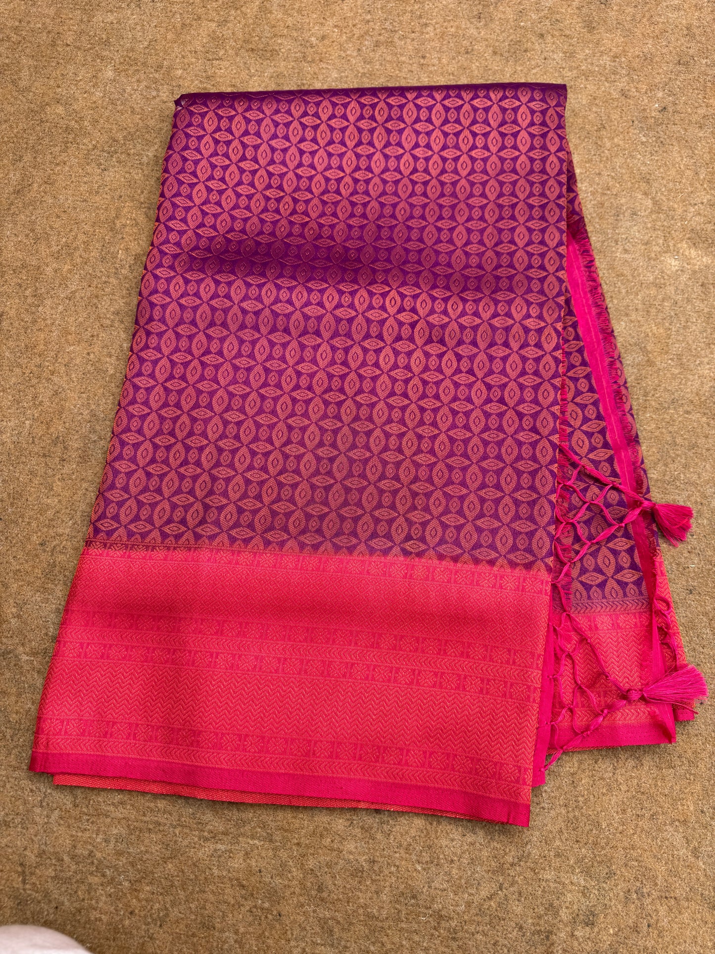 Kubera pattu silk saree. KP105