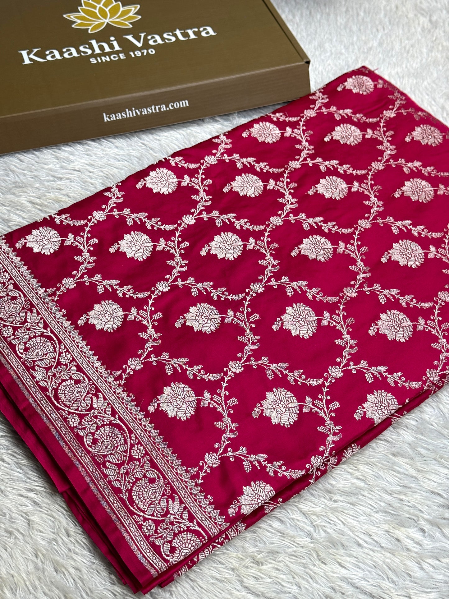 Hot pink colour Premium Banarasi Mashru katan silk saree MK251