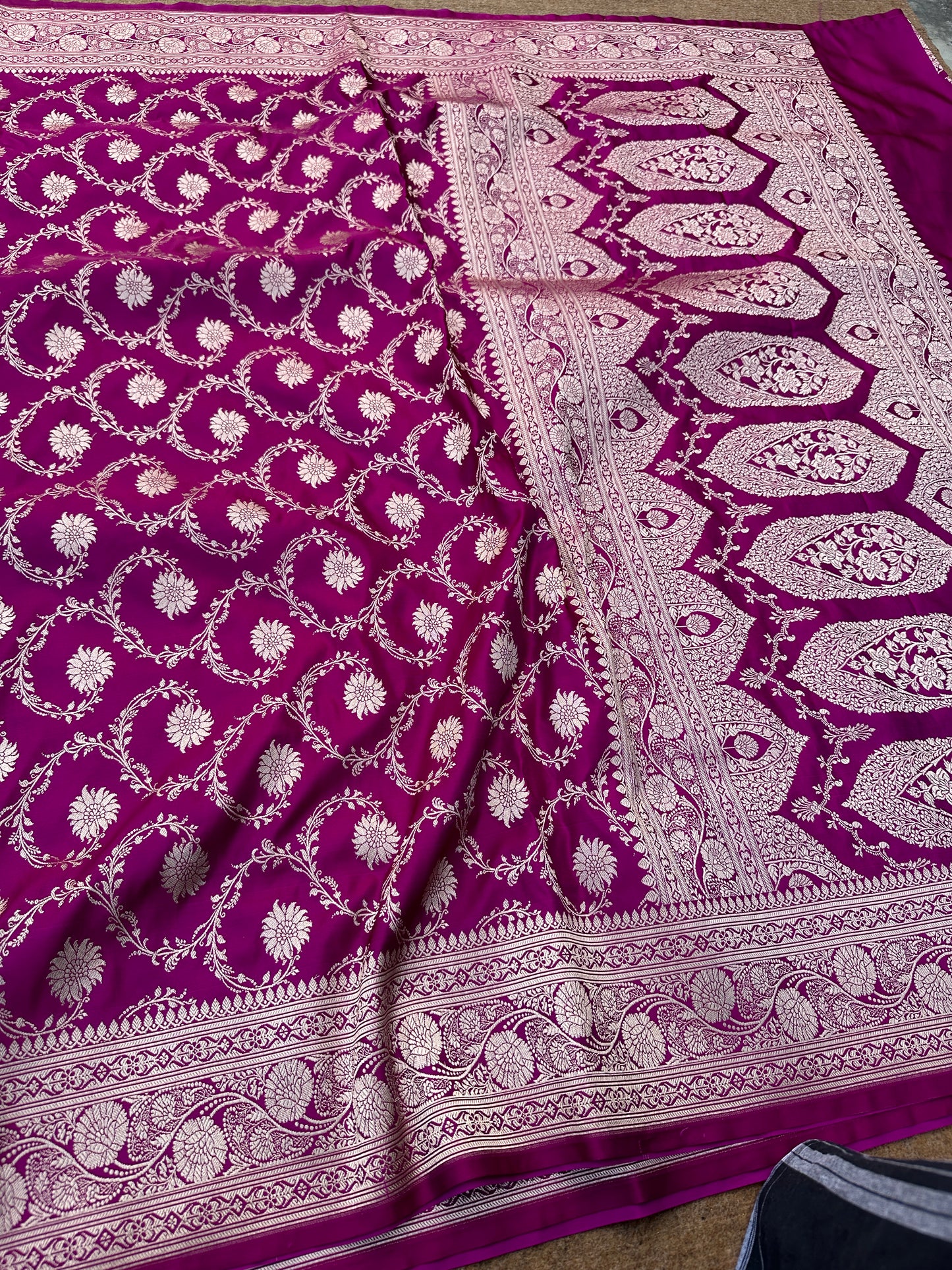 BANARASI MASHRU KATAN SILK SAREE.                                             MK111