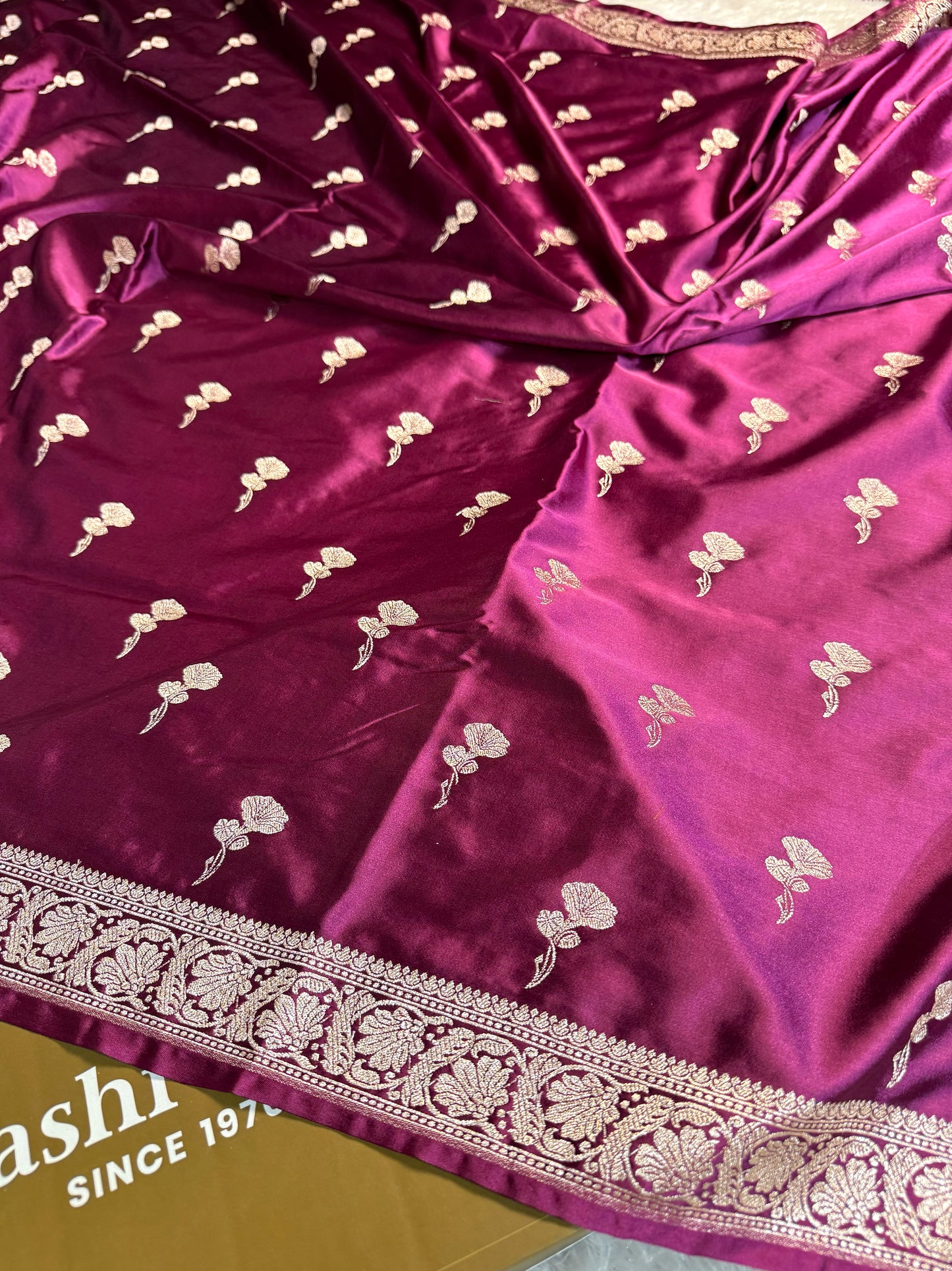 Wyne color premium Banarasi Mashru katan silk saree MK226