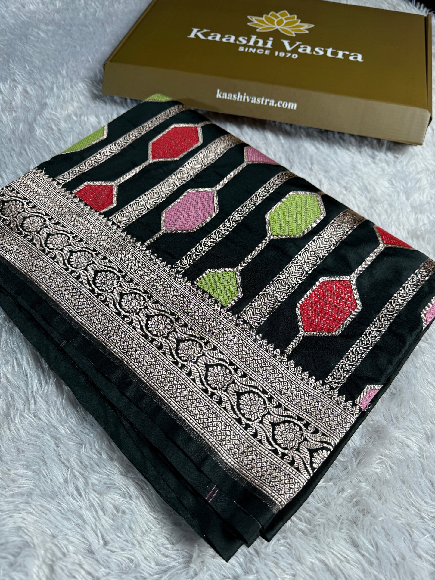 Black color premium Banarasi tilfi Mashru katan silk saree MK230